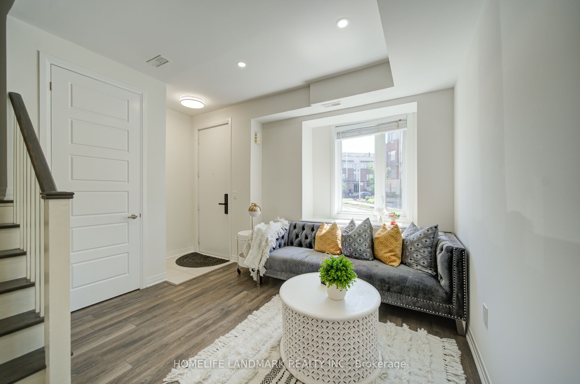 38 Sarah Jackson Crescent, Toronto, ON M3K 0B6 photo 5