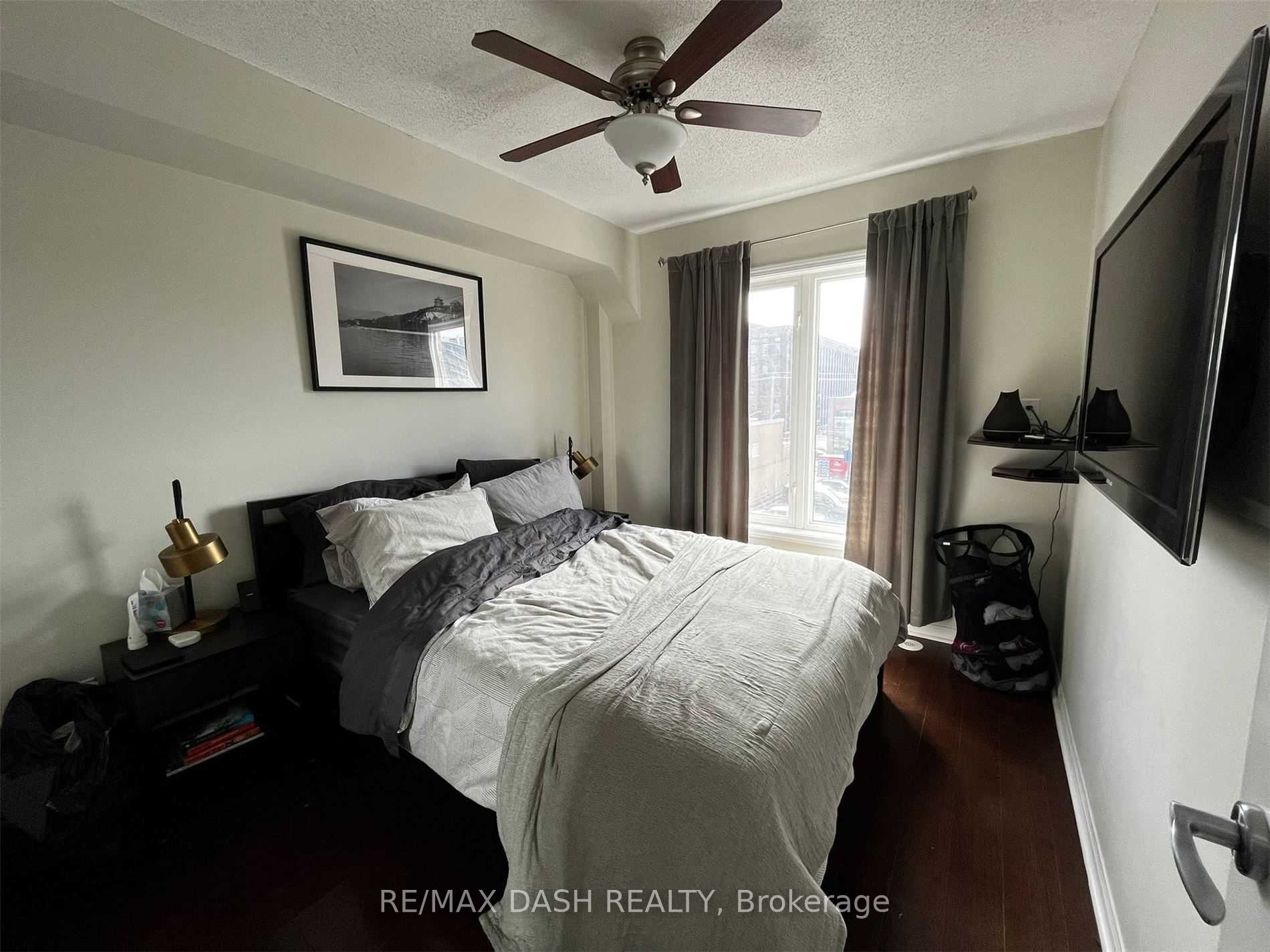 10 Laidlaw Street 722, Toronto, ON M6K 1X2 photo 4