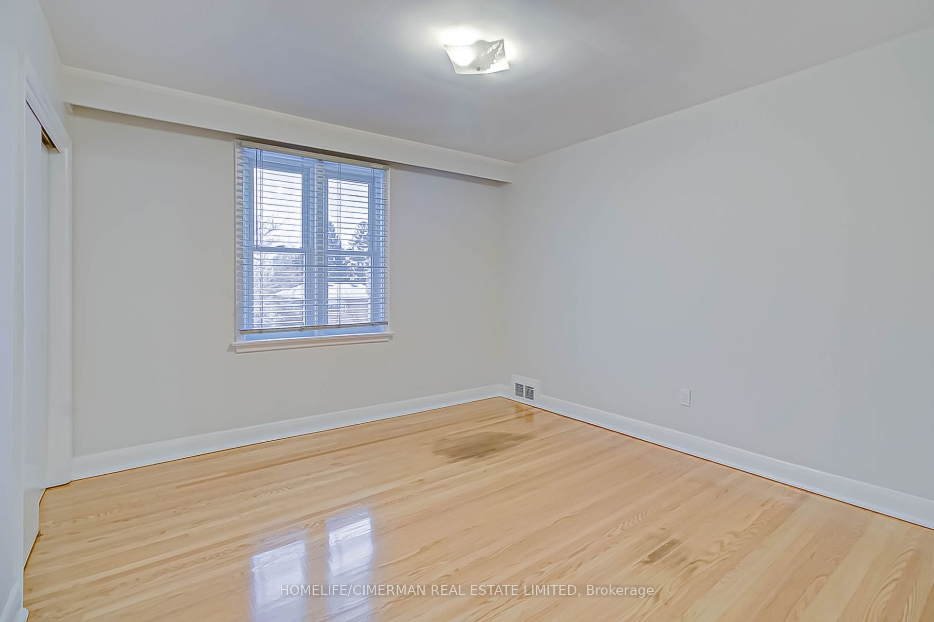 25 Sage Avenue, Toronto, ON M6B 3W4 photo 3