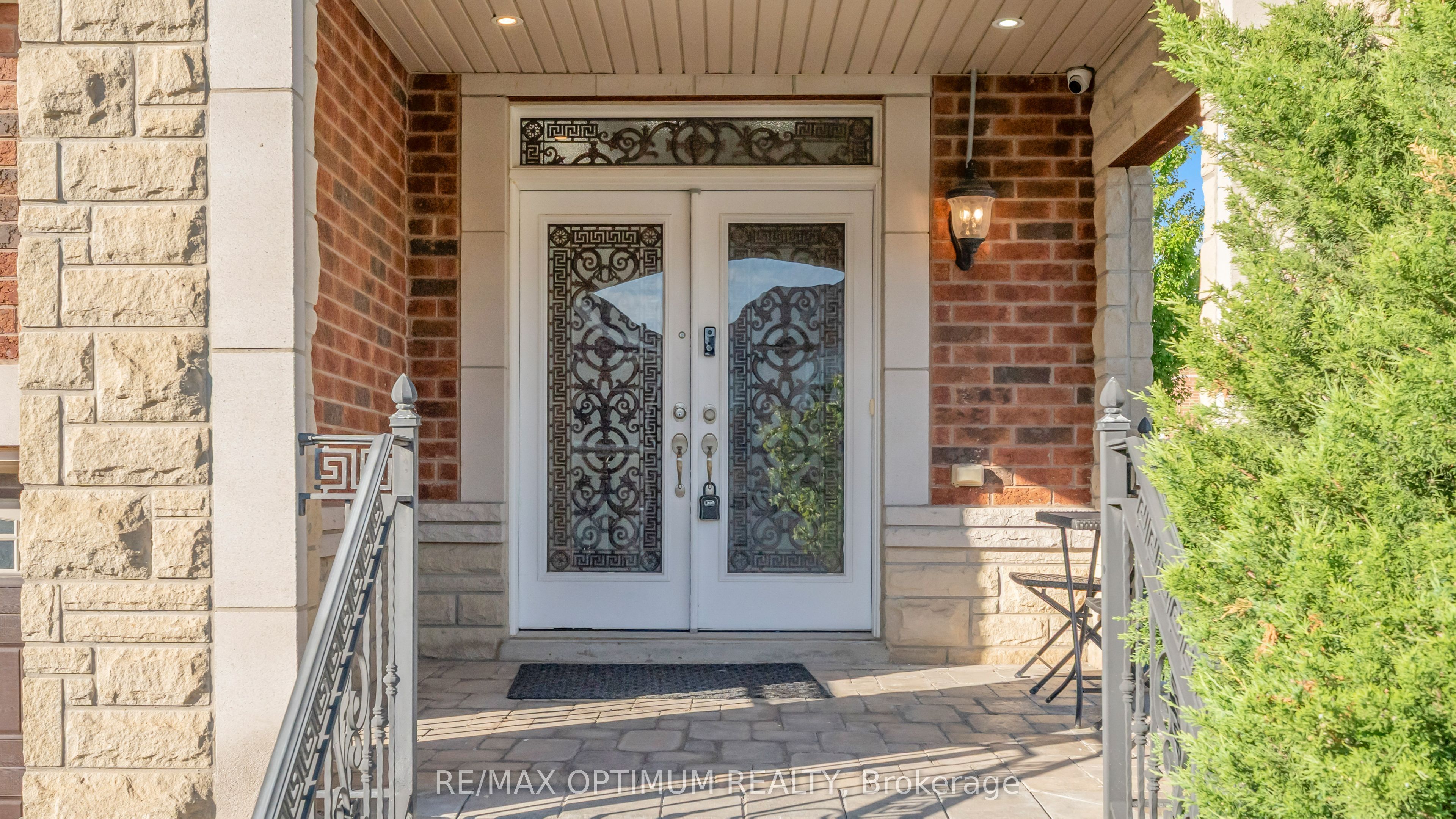 3 Gosling Street, Brampton, ON L6Y 0V2 photo 3