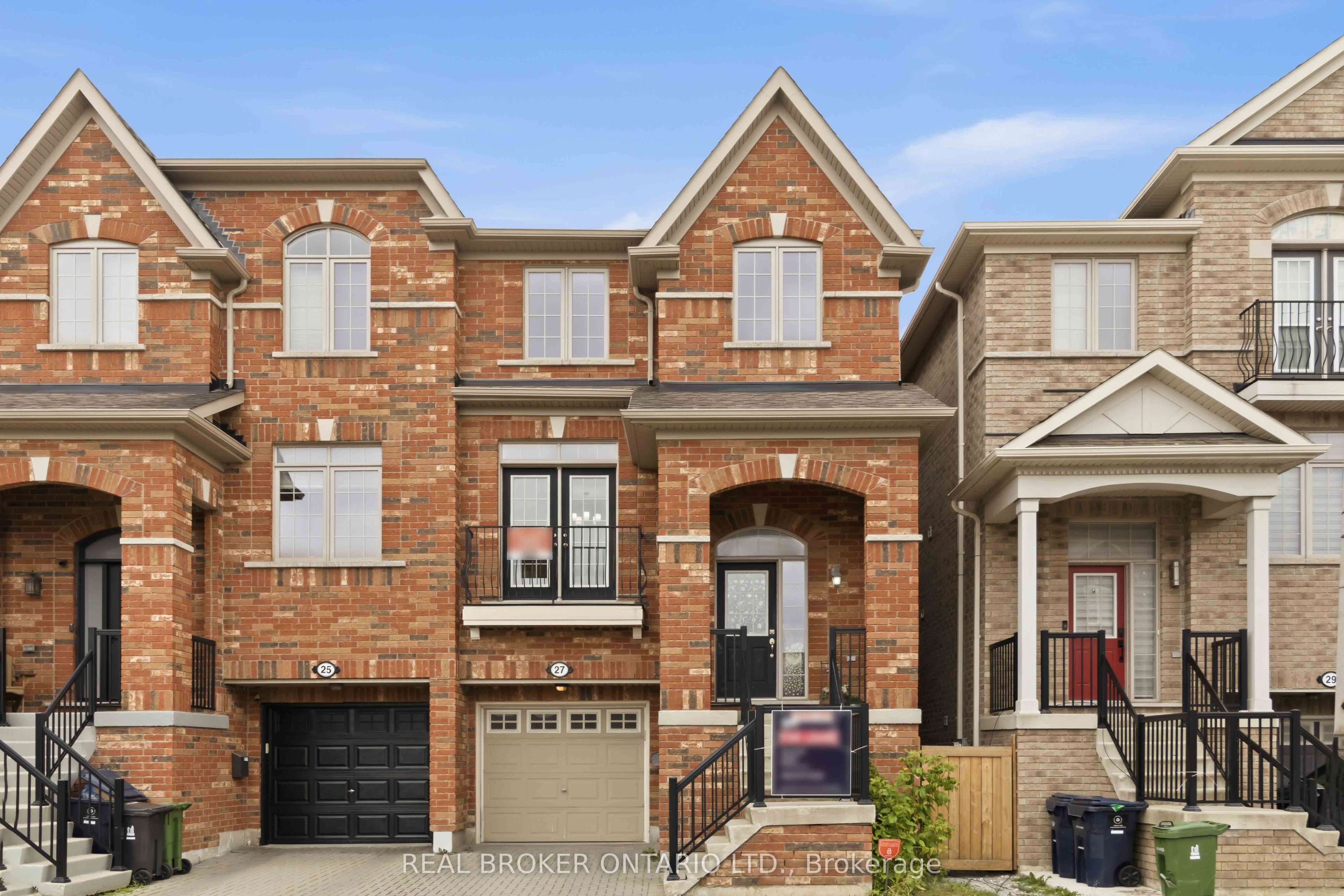 27 Mccartney Street MAIN, Toronto, ON M9M 0B8