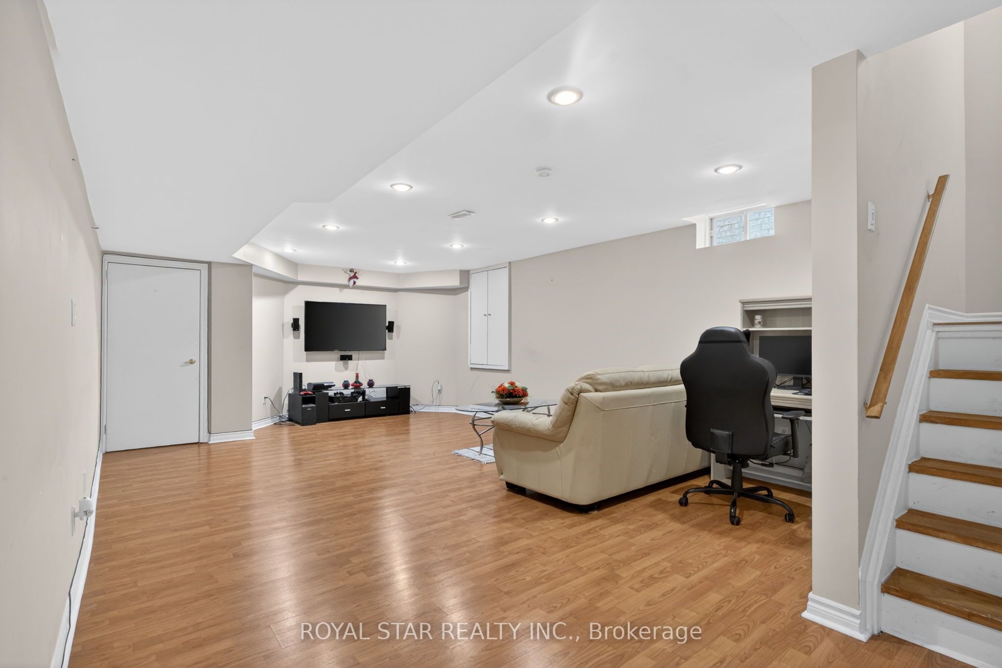 3841 Edgecliffe Run, Mississauga, ON L5M 6N6 photo 4