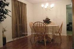 5975 Sidmouth Street, Mississauga, ON L5V 2Z4 photo 5