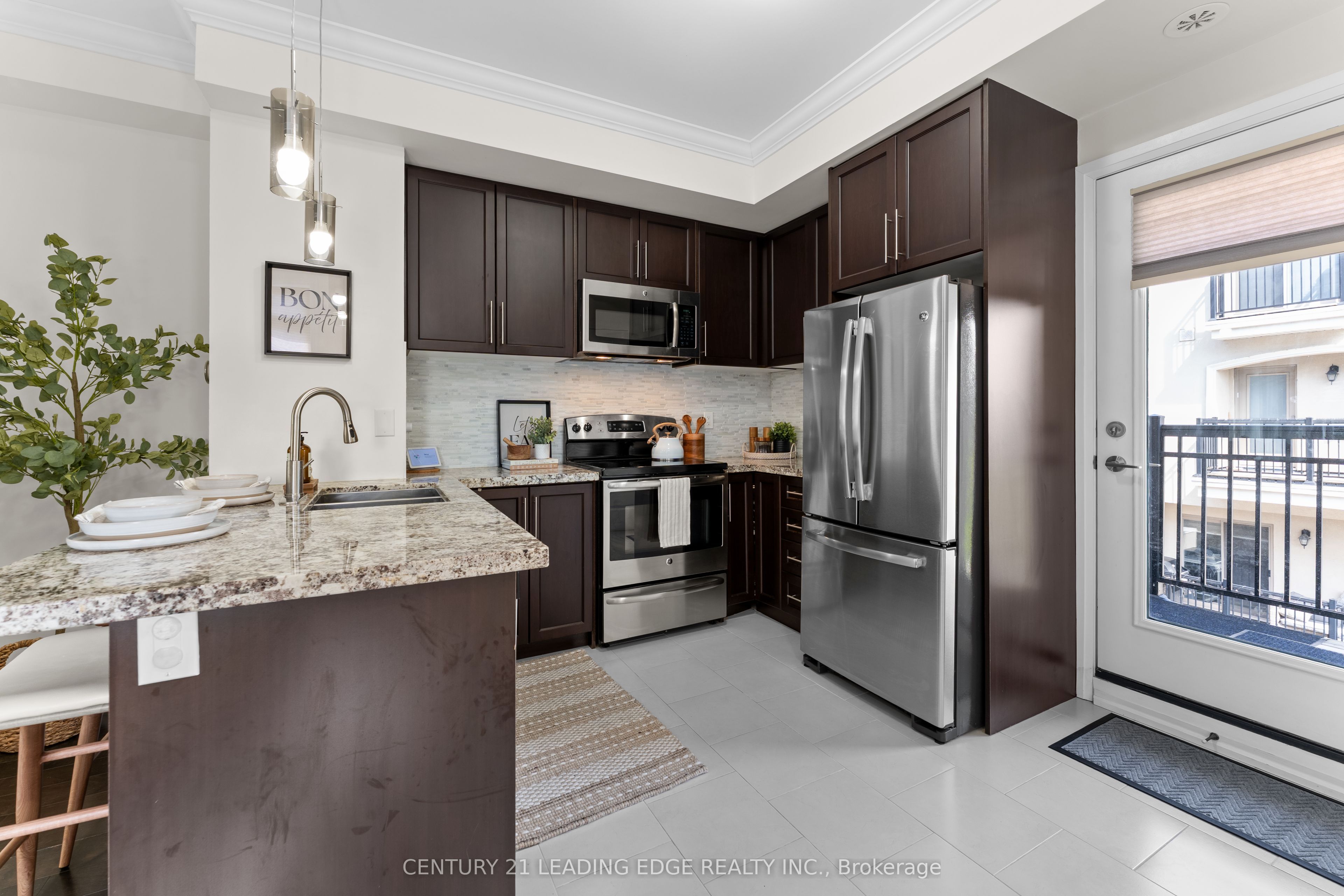 3077 Cawthra Road 18, Mississauga, ON L5A 2X4 photo 5