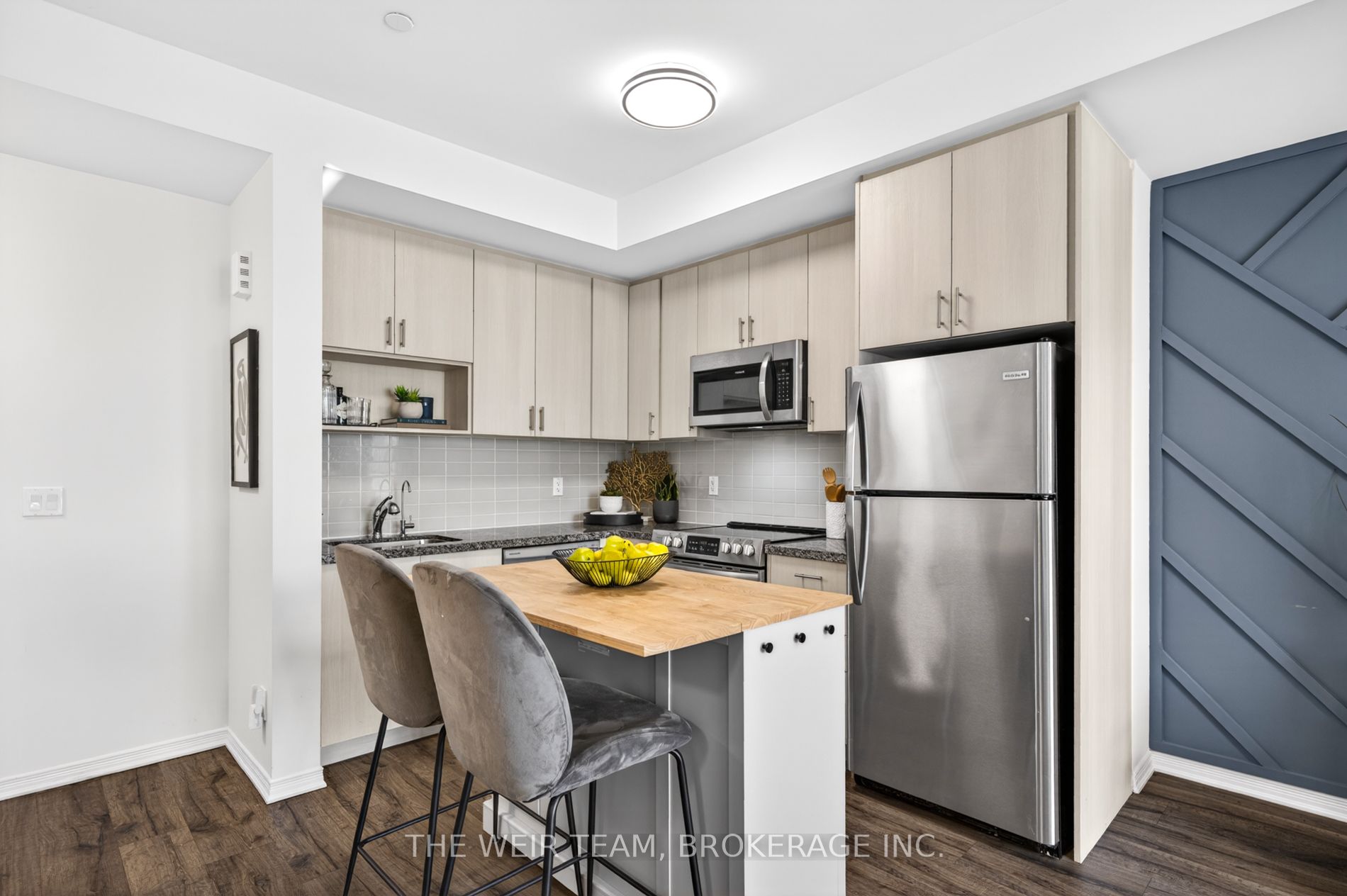 1120 Briar Hill Avenue 308, Toronto, ON M6B 0A9 photo 3