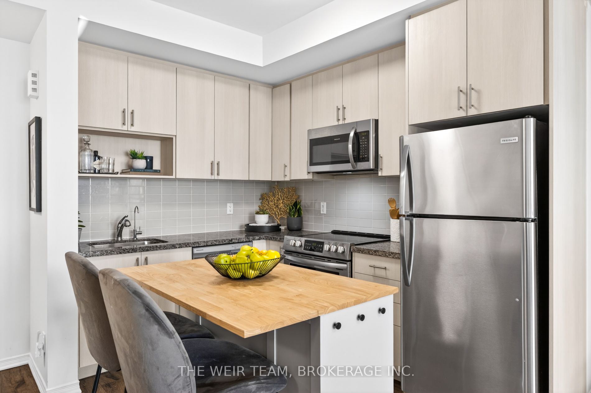 1120 Briar Hill Avenue 308, Toronto, ON M6B 0A9 photo 4