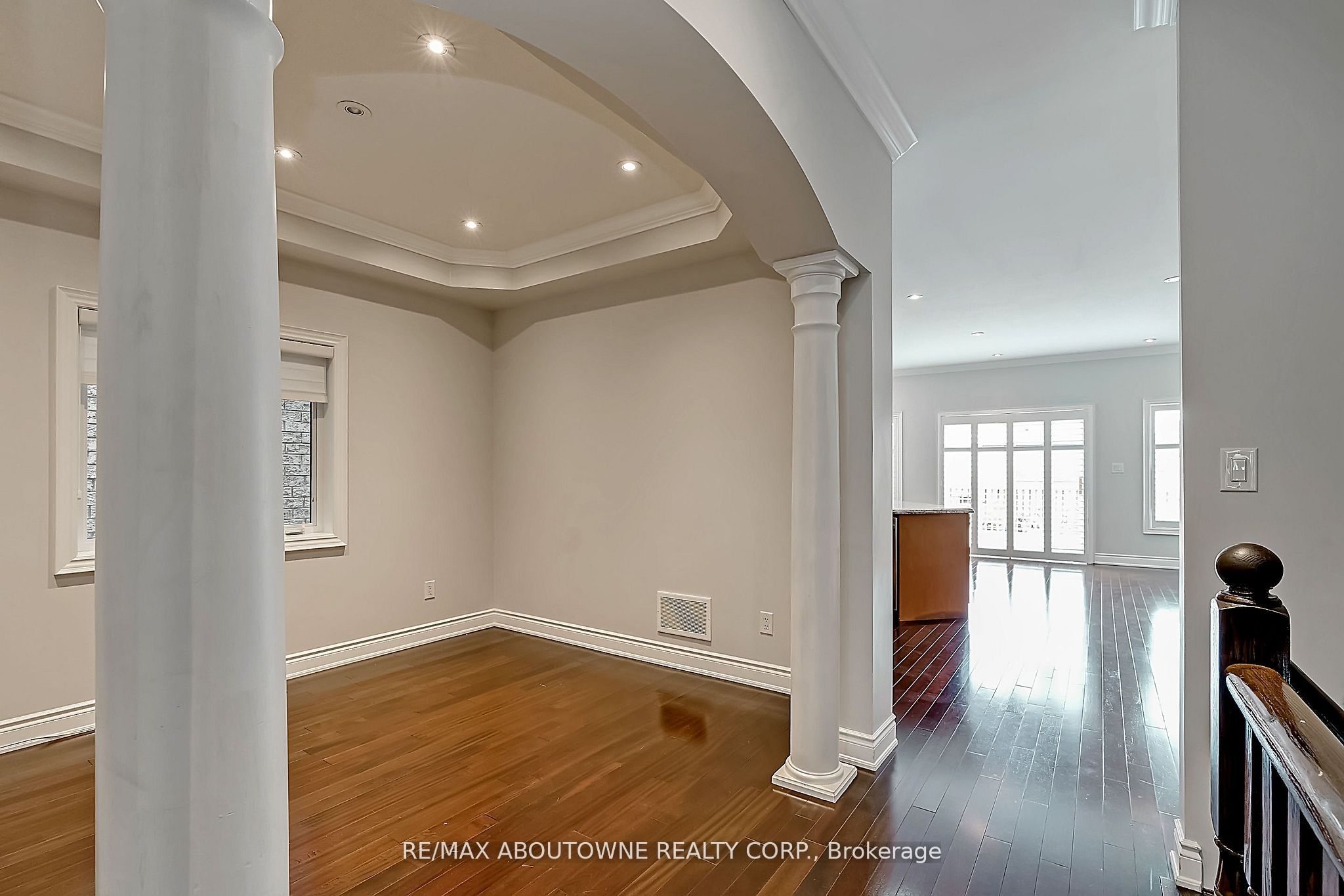 2415 Presquile Drive, Oakville, ON L6H 0A7 photo 5