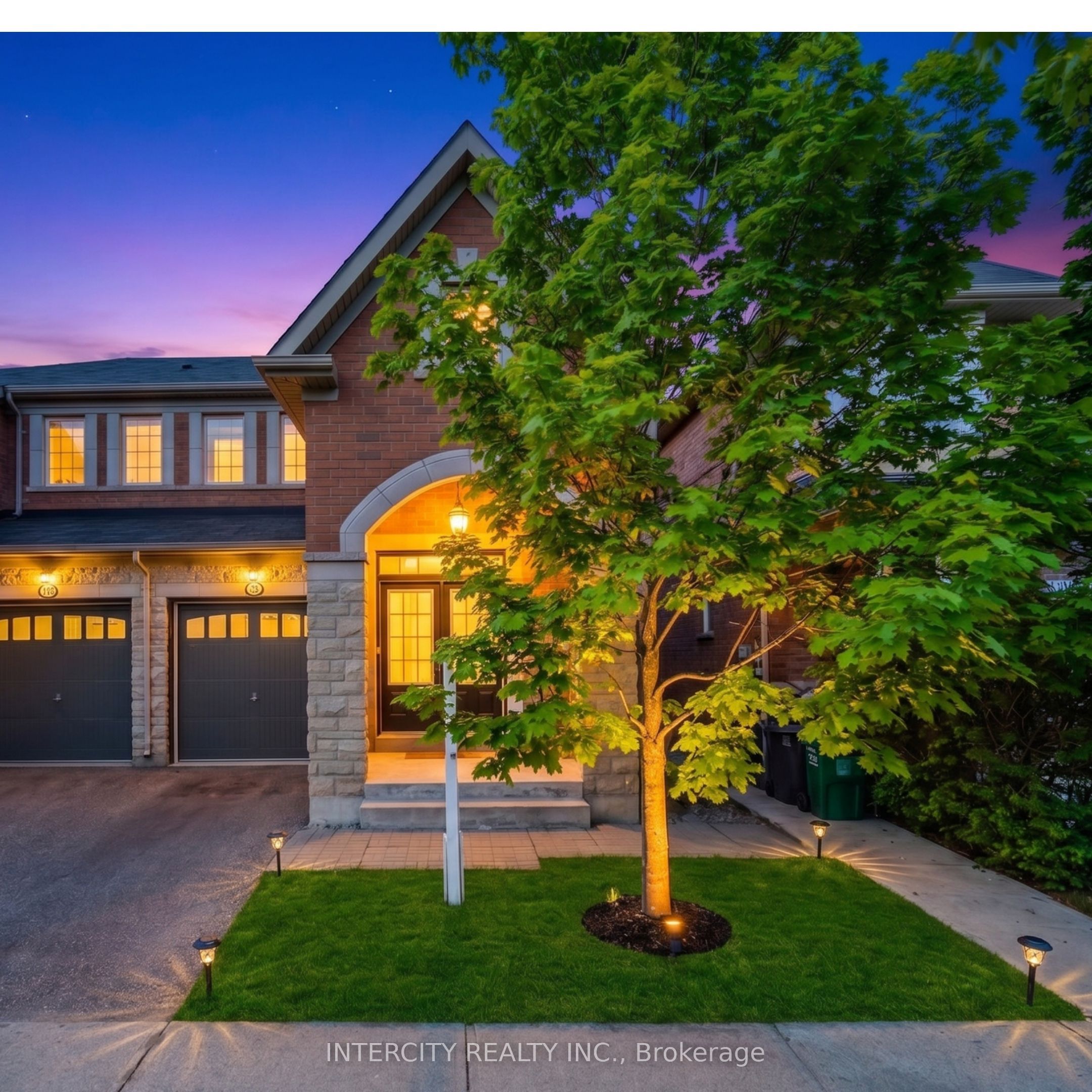 55 Loftsmoor Drive, Brampton, ON L6R 0W2 photo 2