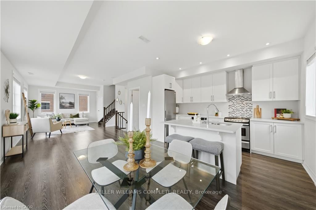70 PLAINS Road W 10, Burlington, ON L7T 0B6