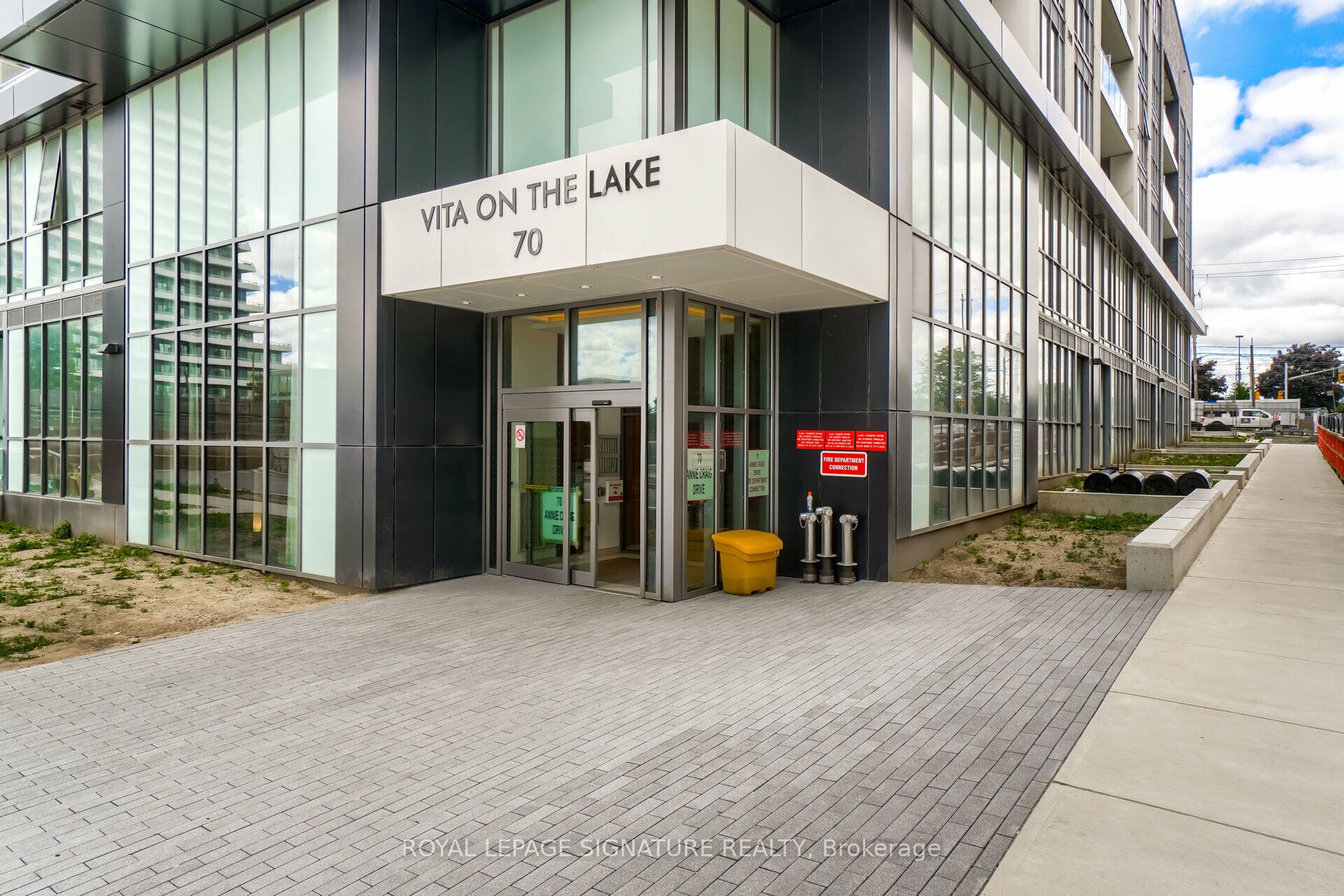 70 Annie Craig Drive 3204, Toronto, ON M8V 0G2 photo 3