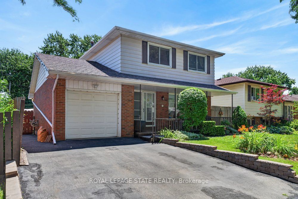 2440 Cyprus Avenue, Burlington, ON L7P 1G6 photo 2