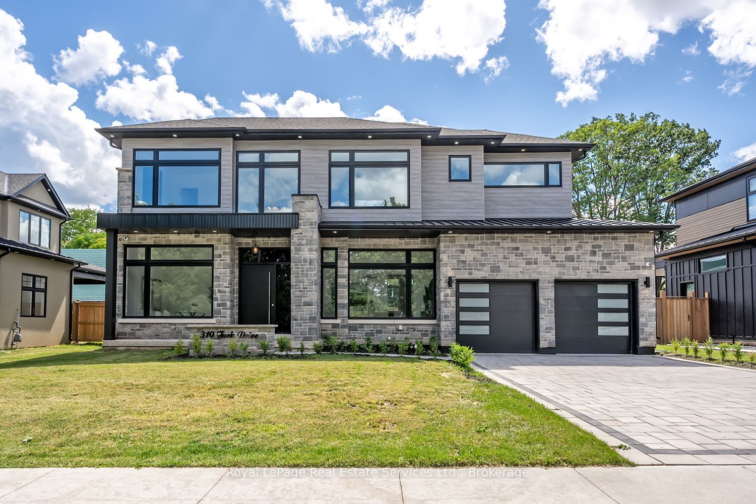 310 Tuck Drive, Burlington, ON L7L 2R1 photo 2
