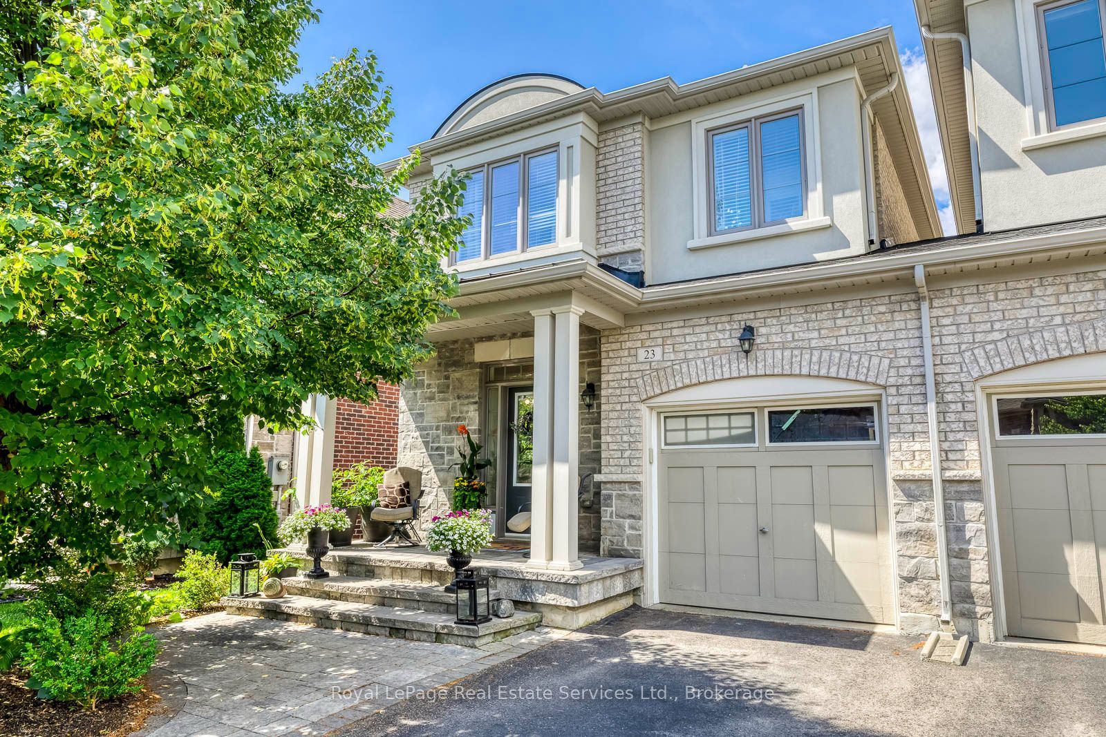 23 Diamond Leaf Lane, Halton Hills, ON L7G 0G7