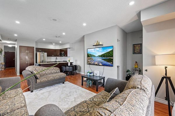 7405 Goreway Drive 104, Mississauga, ON L4T 0A3 photo 2