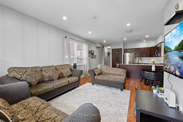 7405 Goreway Drive 104, Mississauga, ON L4T 0A3 photo 3