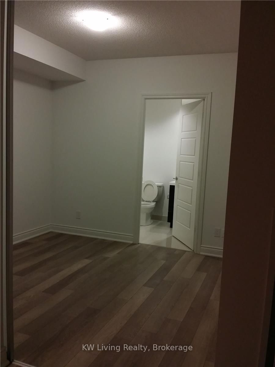 80 Marine Parade Drive 1704, Toronto, ON M8V 0A3 photo 3