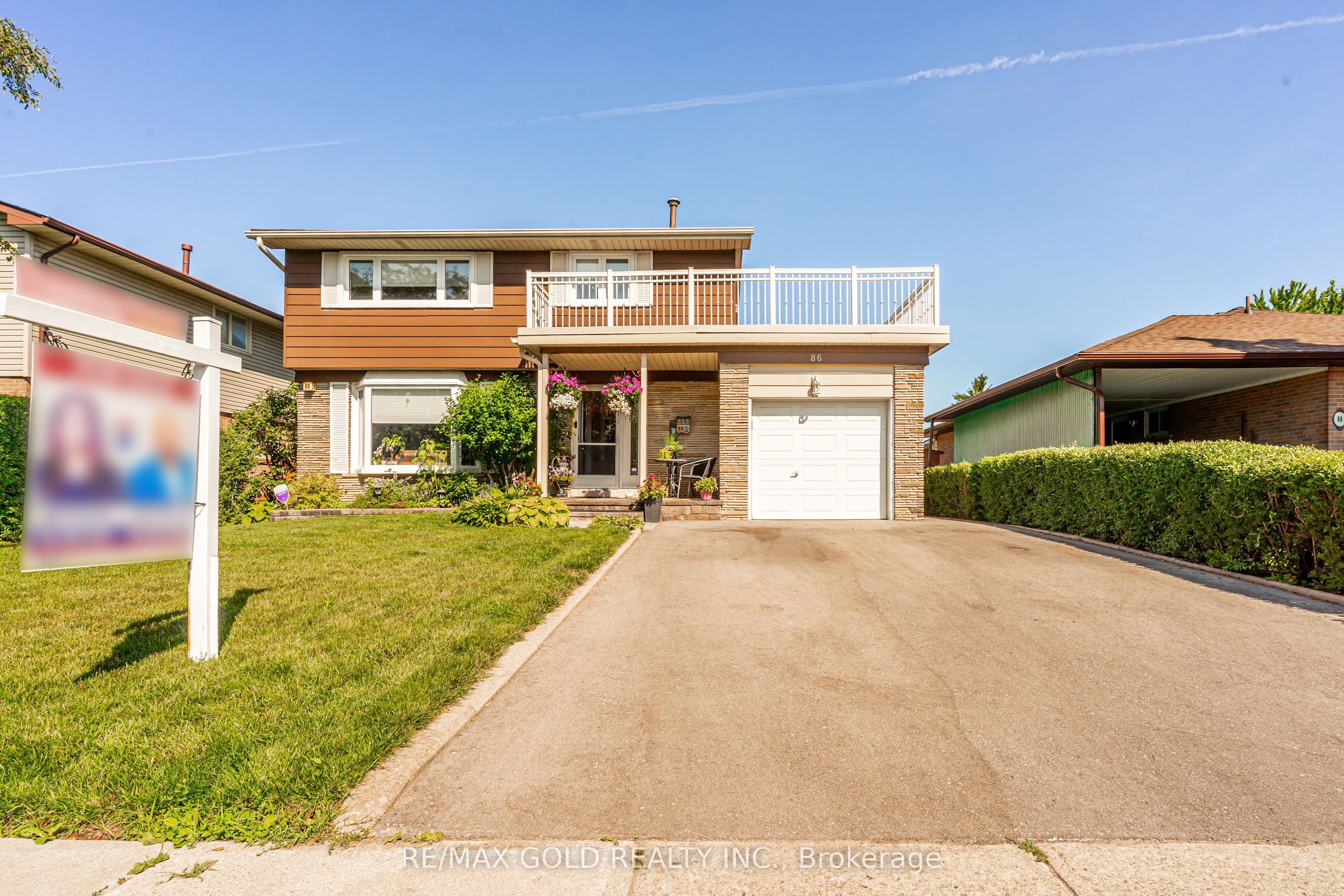 86 Clarence Street, Brampton, ON L6W 1S7