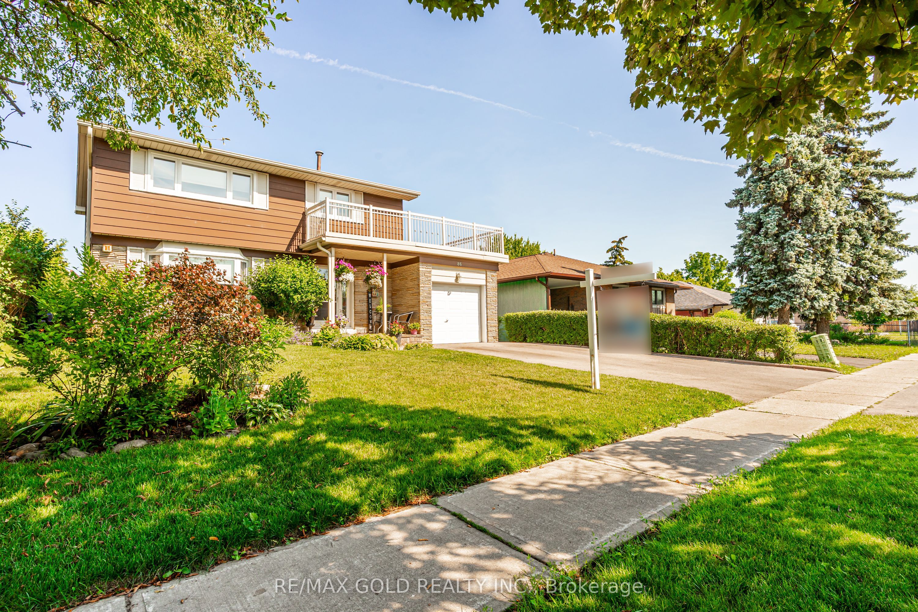 86 Clarence Street, Brampton, ON L6W 1S7 photo 3