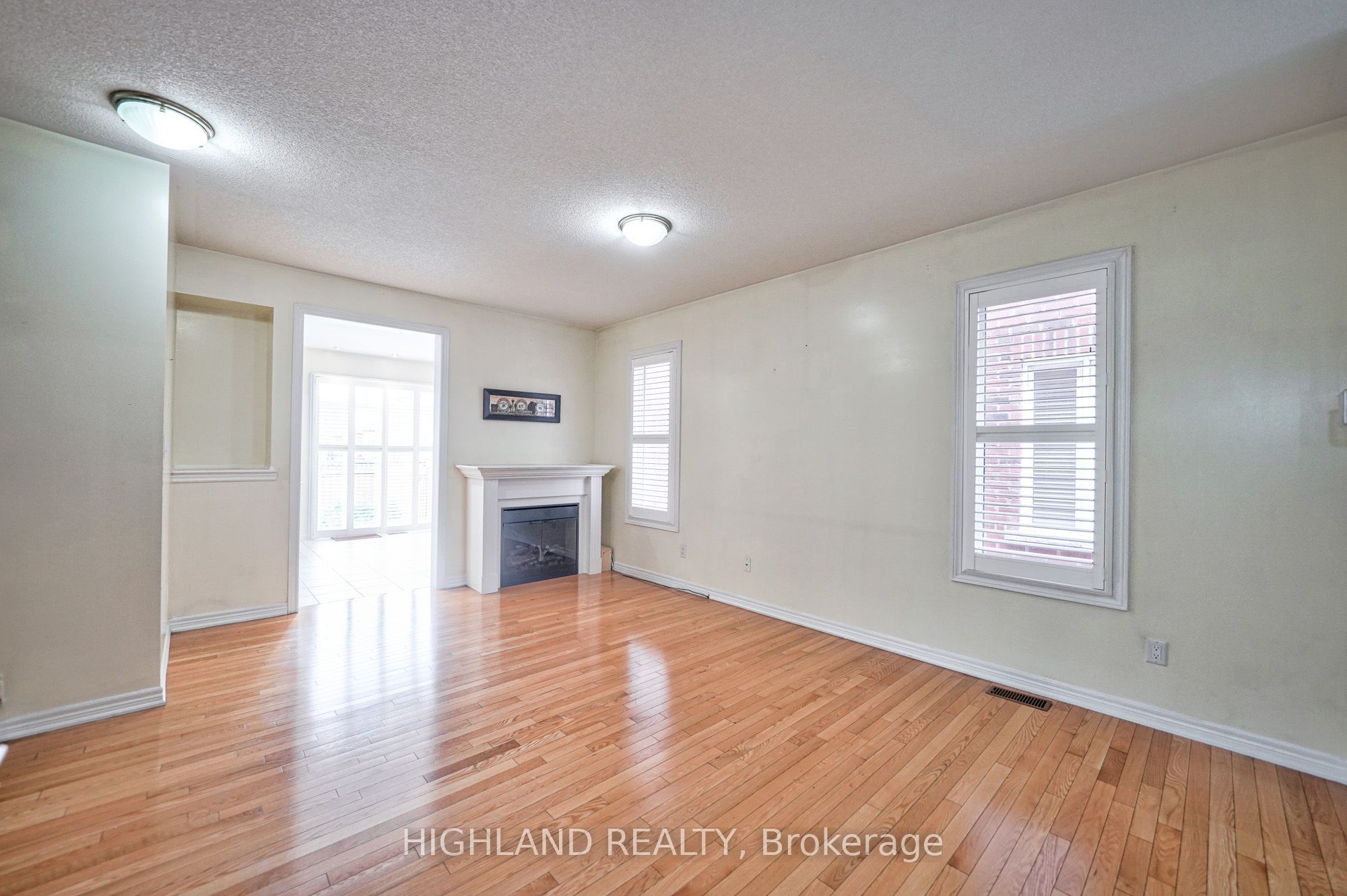 515 Coach Drive, Mississauga, ON L5R 0C3 photo 4