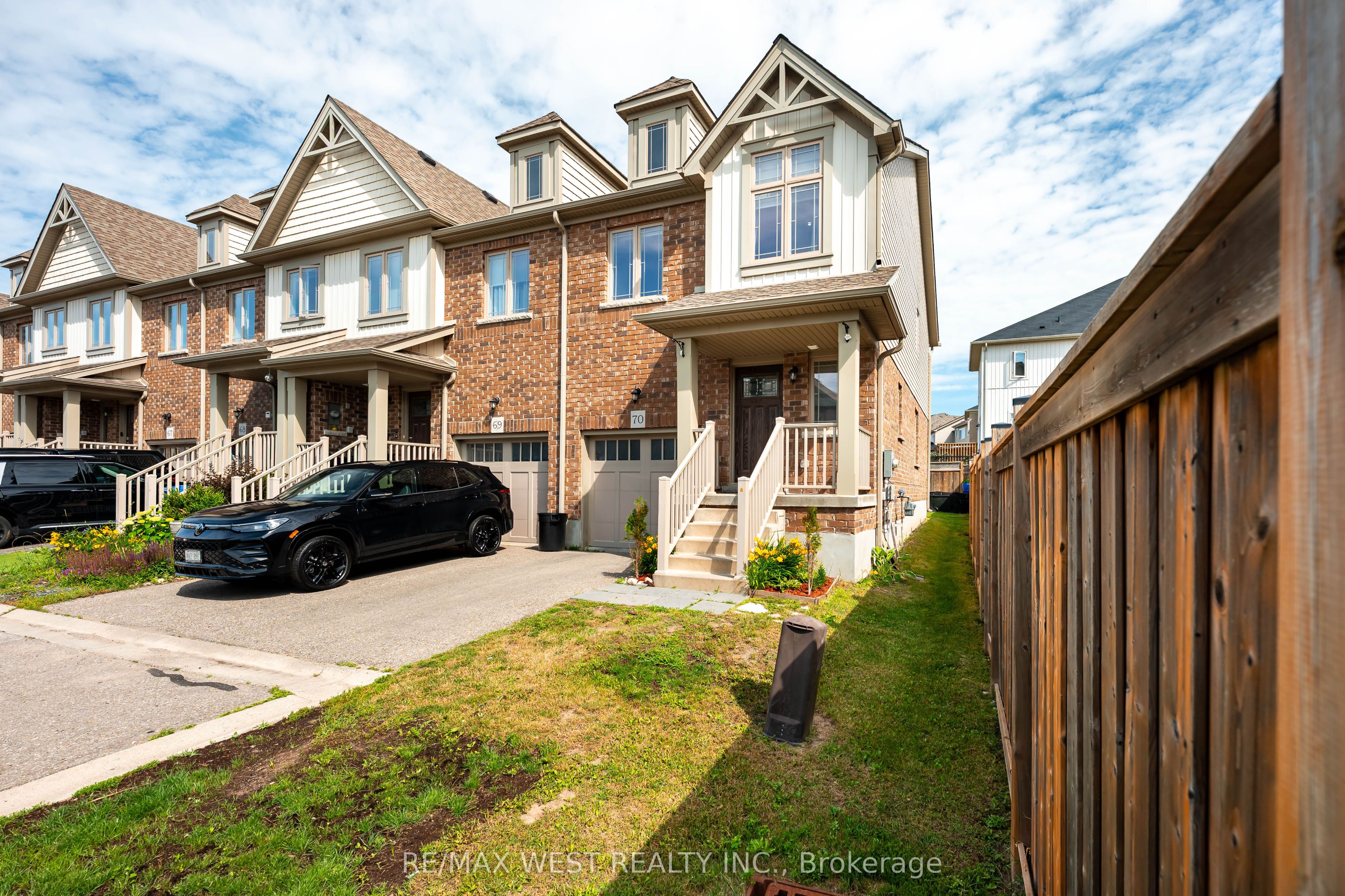 124 Parkinson Crescent 70, Orangeville, ON L9W 6X3 photo 3