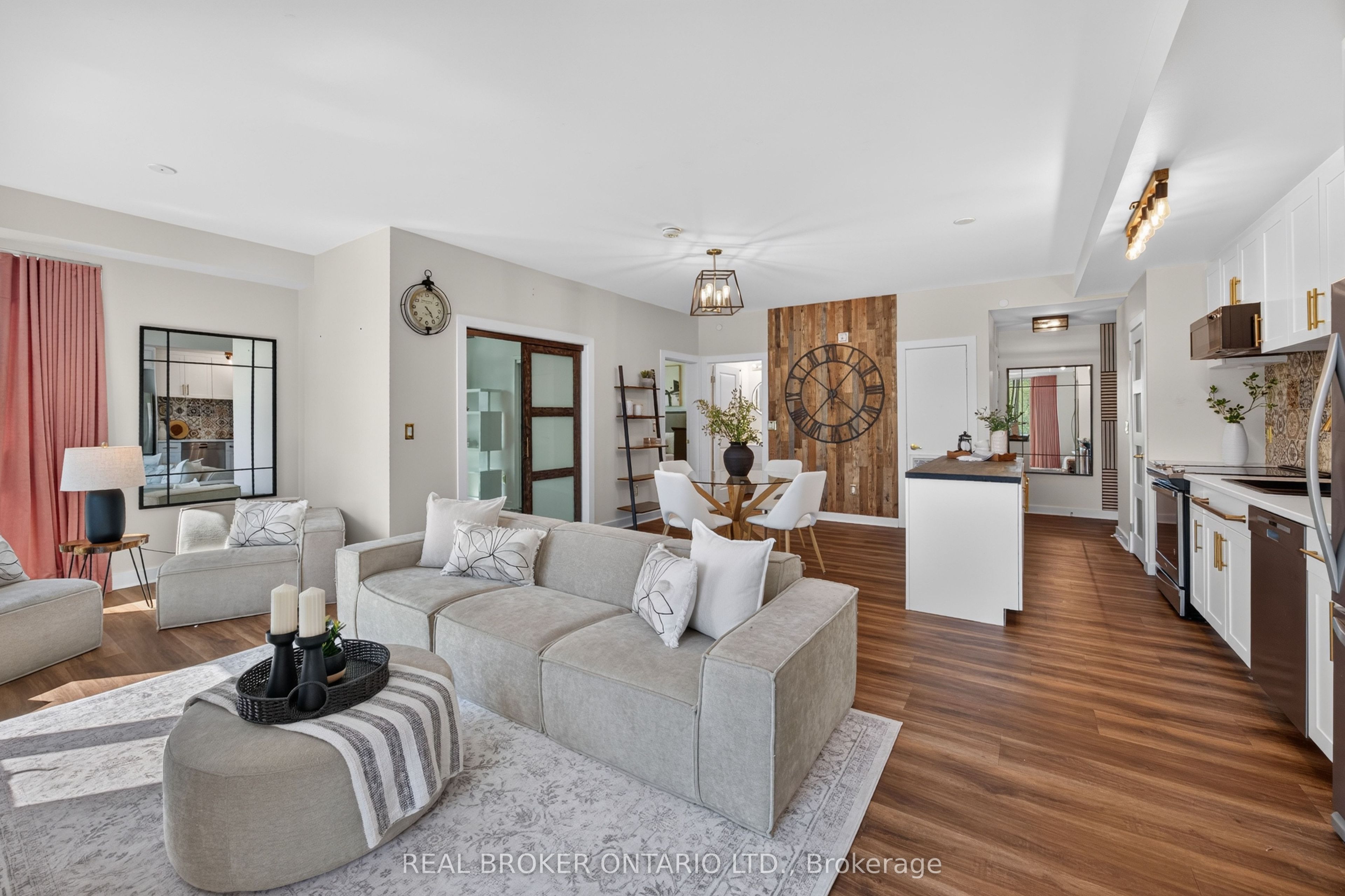 168 Sabina Drive 214, Oakville, ON L6W 0W5 photo 5