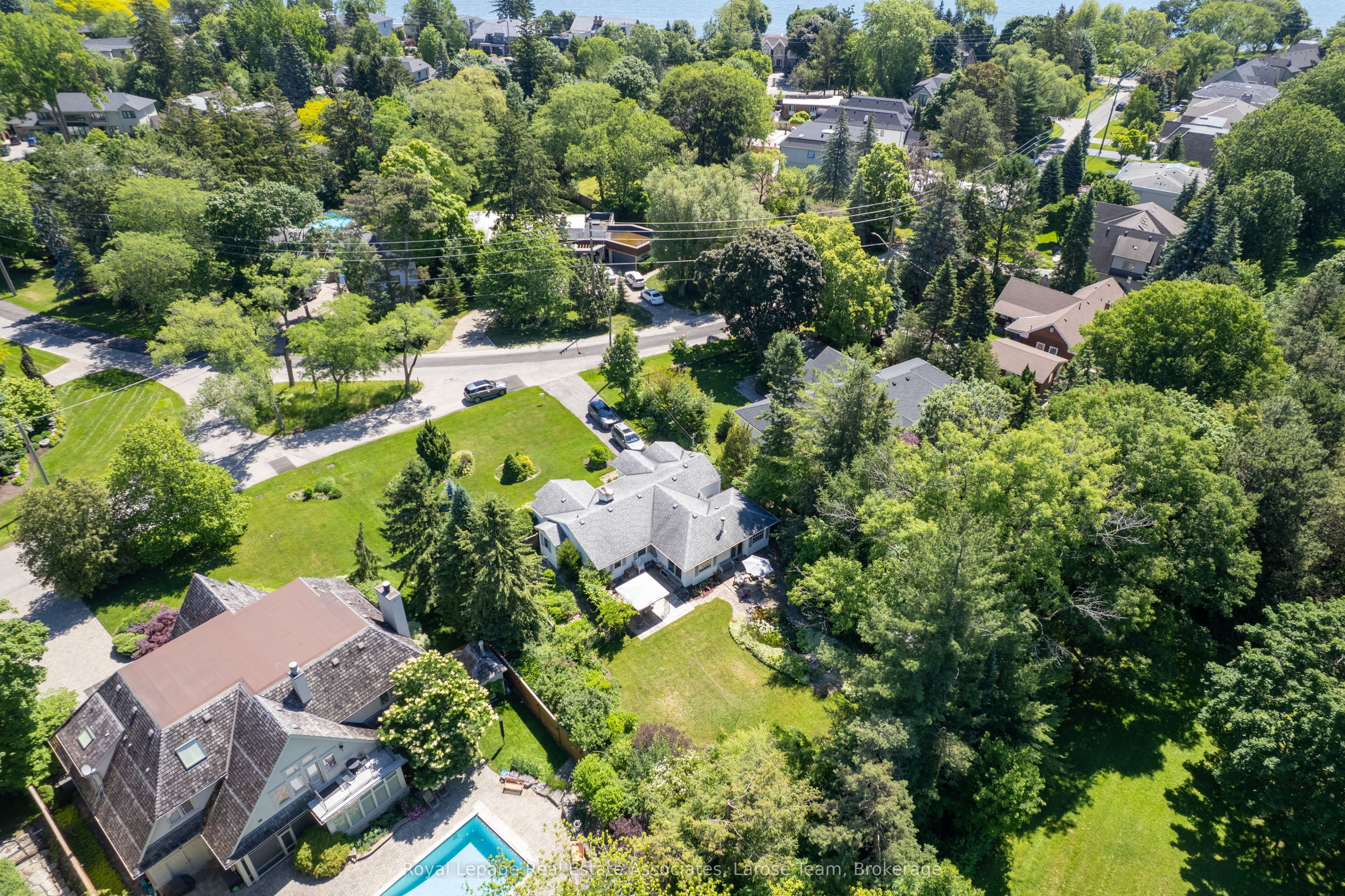 434 Apple Lane, Mississauga, ON L5J 2T1 photo 3