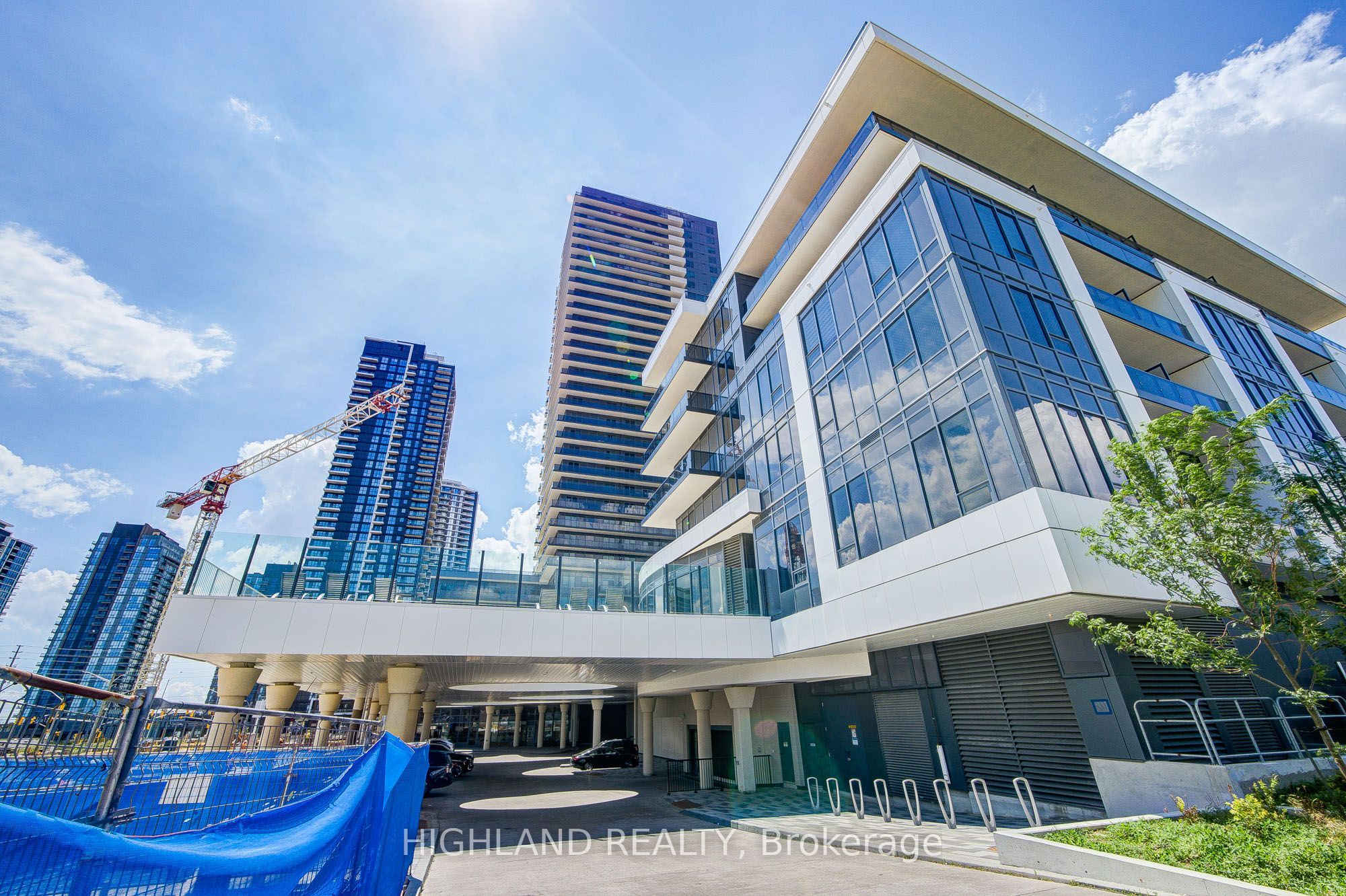 5081 Hurontario Street 3103, Mississauga, ON L4Z 0C9 photo 2