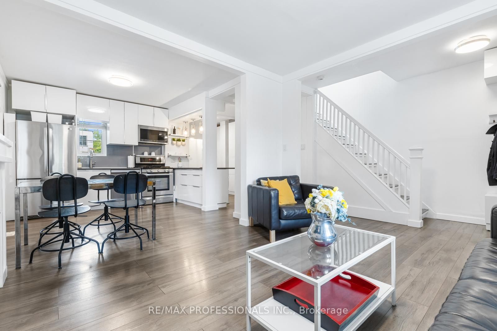 52 Third Street, Toronto, ON M8V 2X8 photo 4