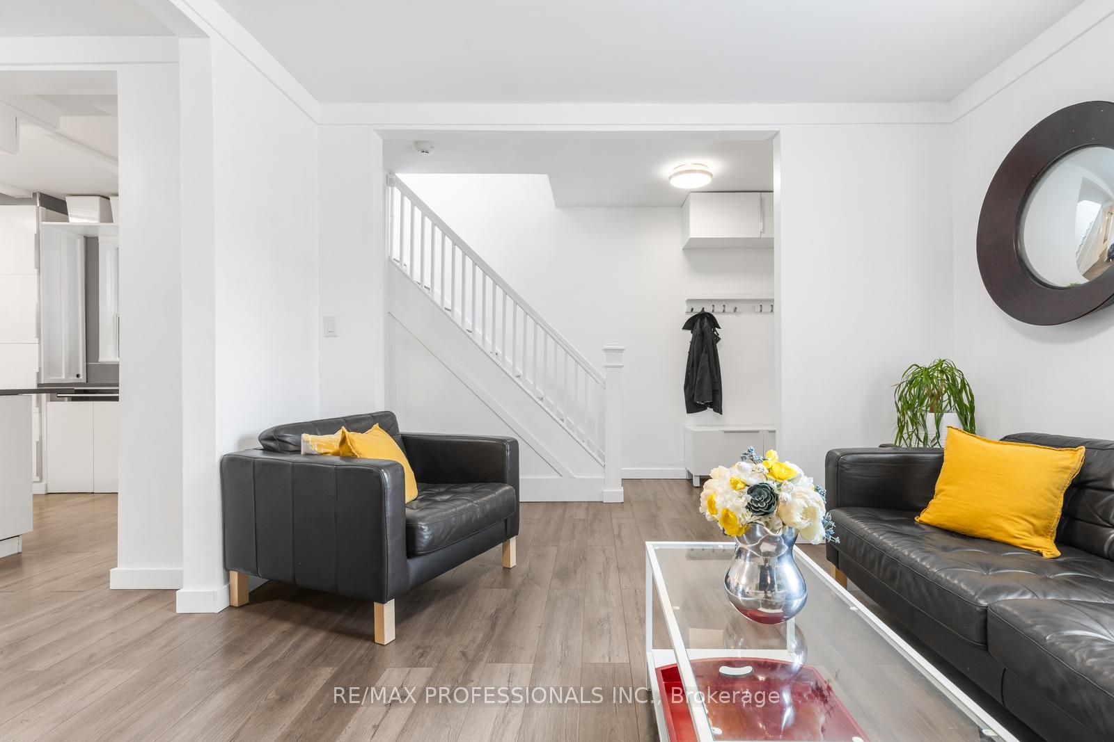 52 Third Street, Toronto, ON M8V 2X8 photo 5