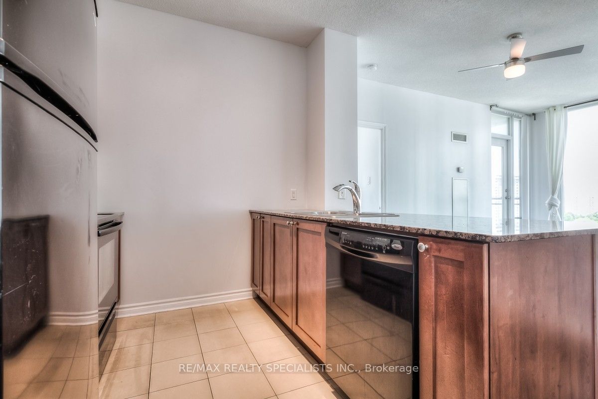 3525 KARIYA Drive 1009, Mississauga, ON L5B 0C2 photo 5