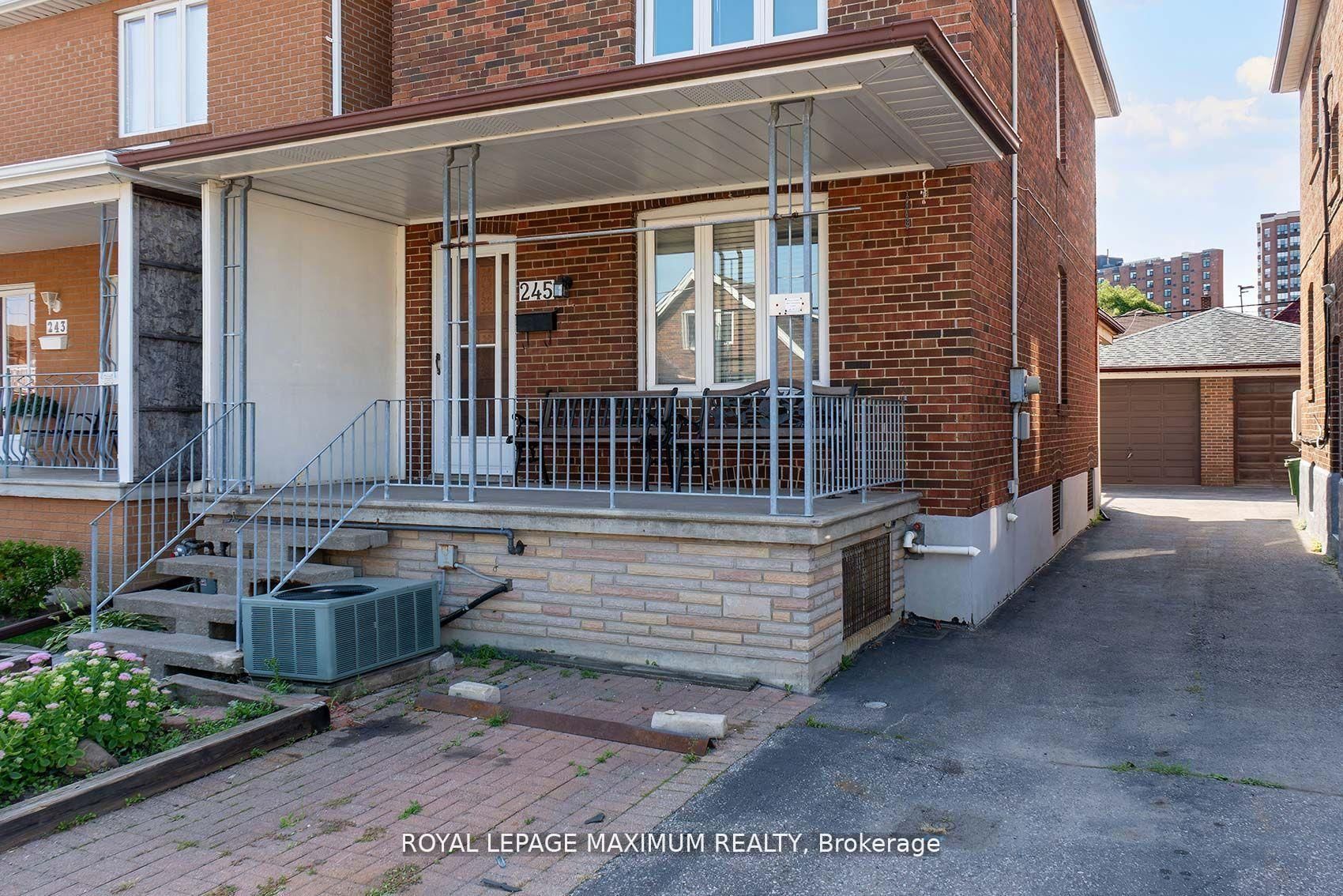 245 Belgravia Avenue, Toronto, ON M6E 2M9 photo 5