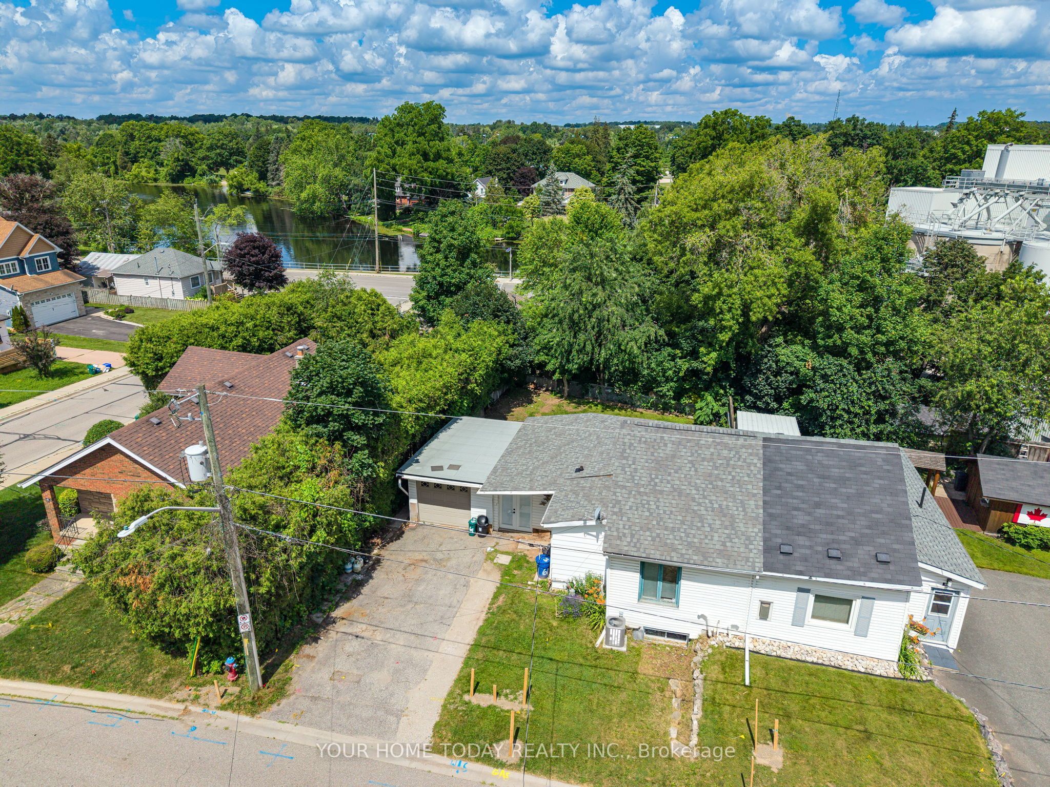 61 Church Street W, Halton Hills, ON L7J 1K1