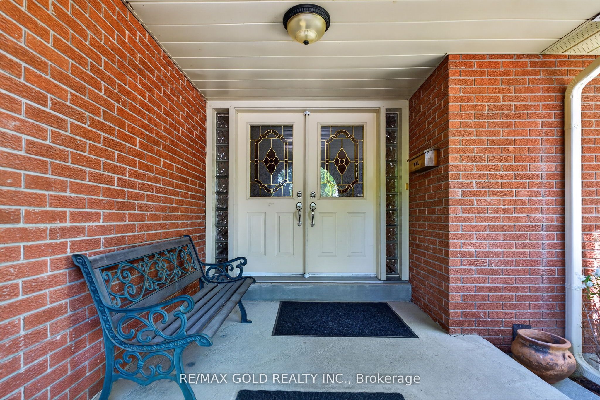 14 Cairnmore Court, Brampton, ON L6Z 1T6 photo 4