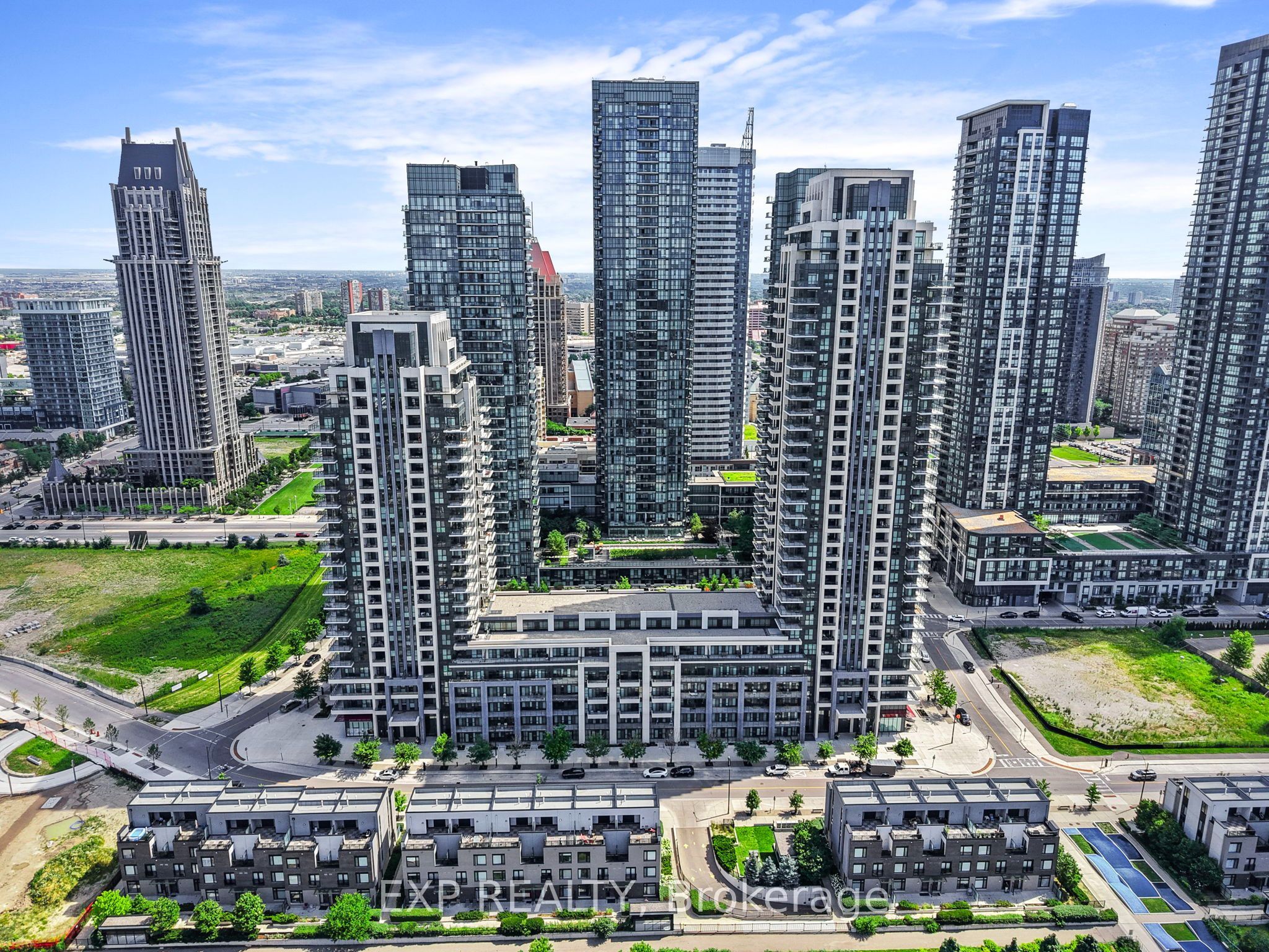 4055 Parkside Village Drive 617, Mississauga, ON L5B 0K8 photo 4