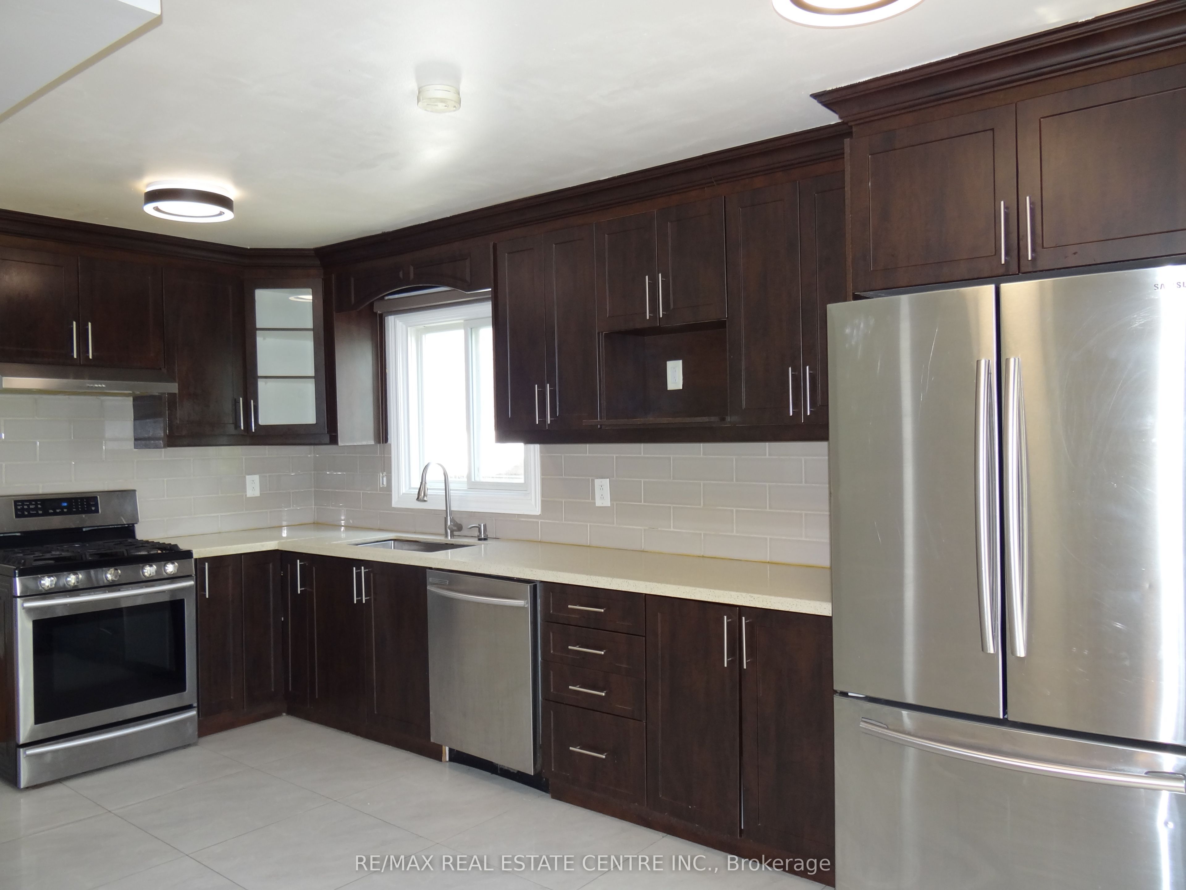 57 Meadowlark Drive, Brampton, ON L6Y 4A3 photo 3
