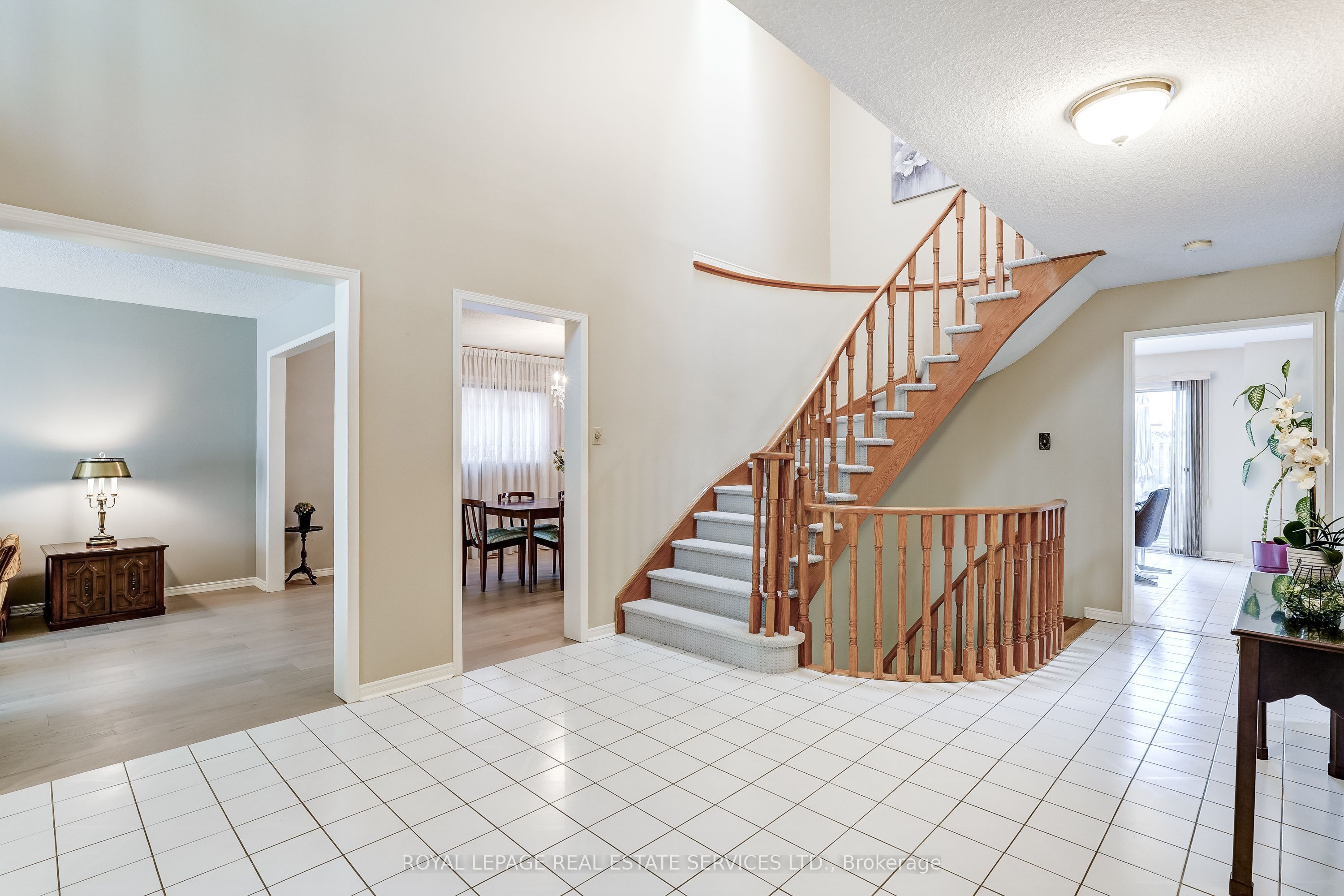 4217 Schneider Court, Mississauga, ON L5B 3N8 photo 5