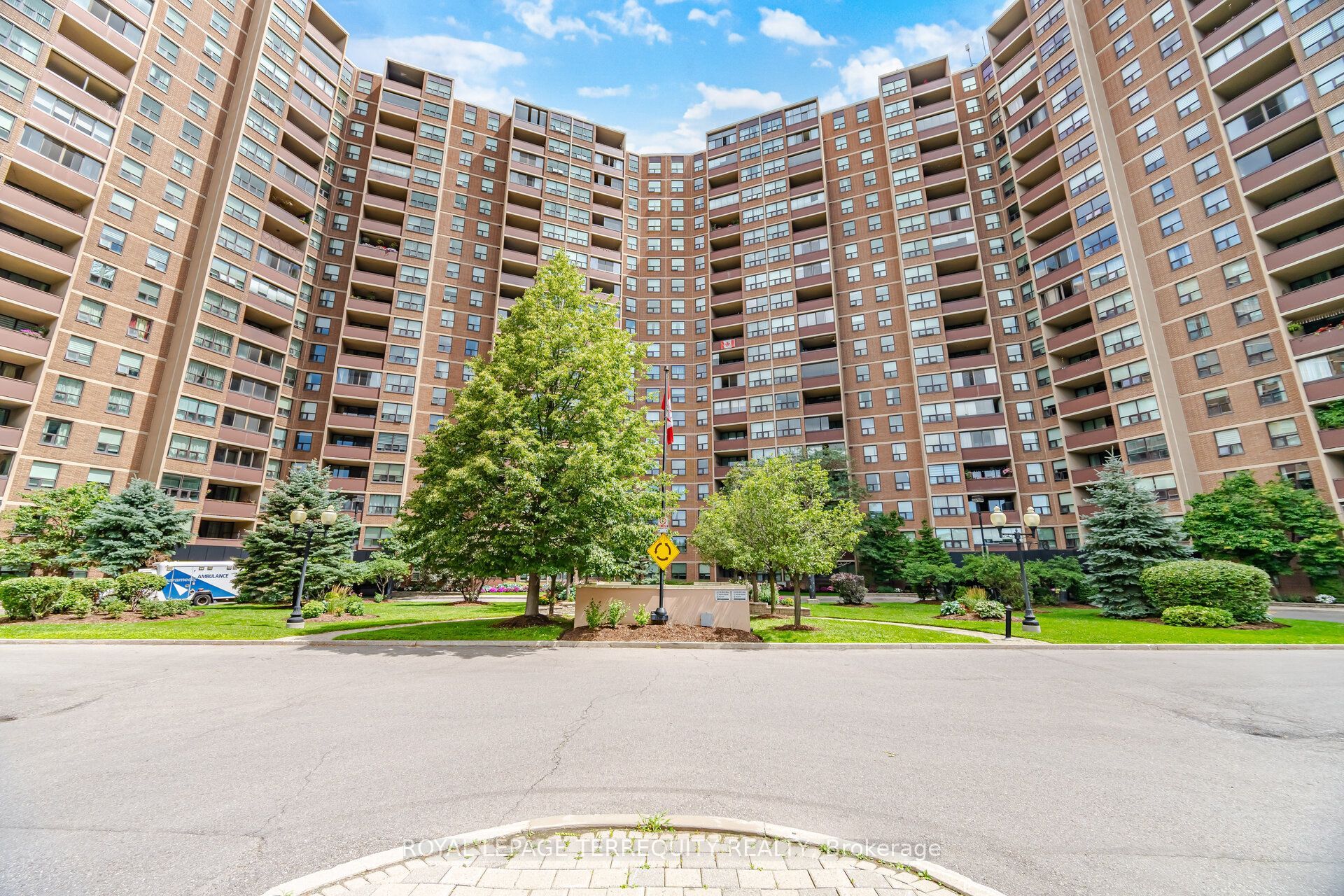 716 The West Mall N/A 1504, Toronto, ON M9C 4X6