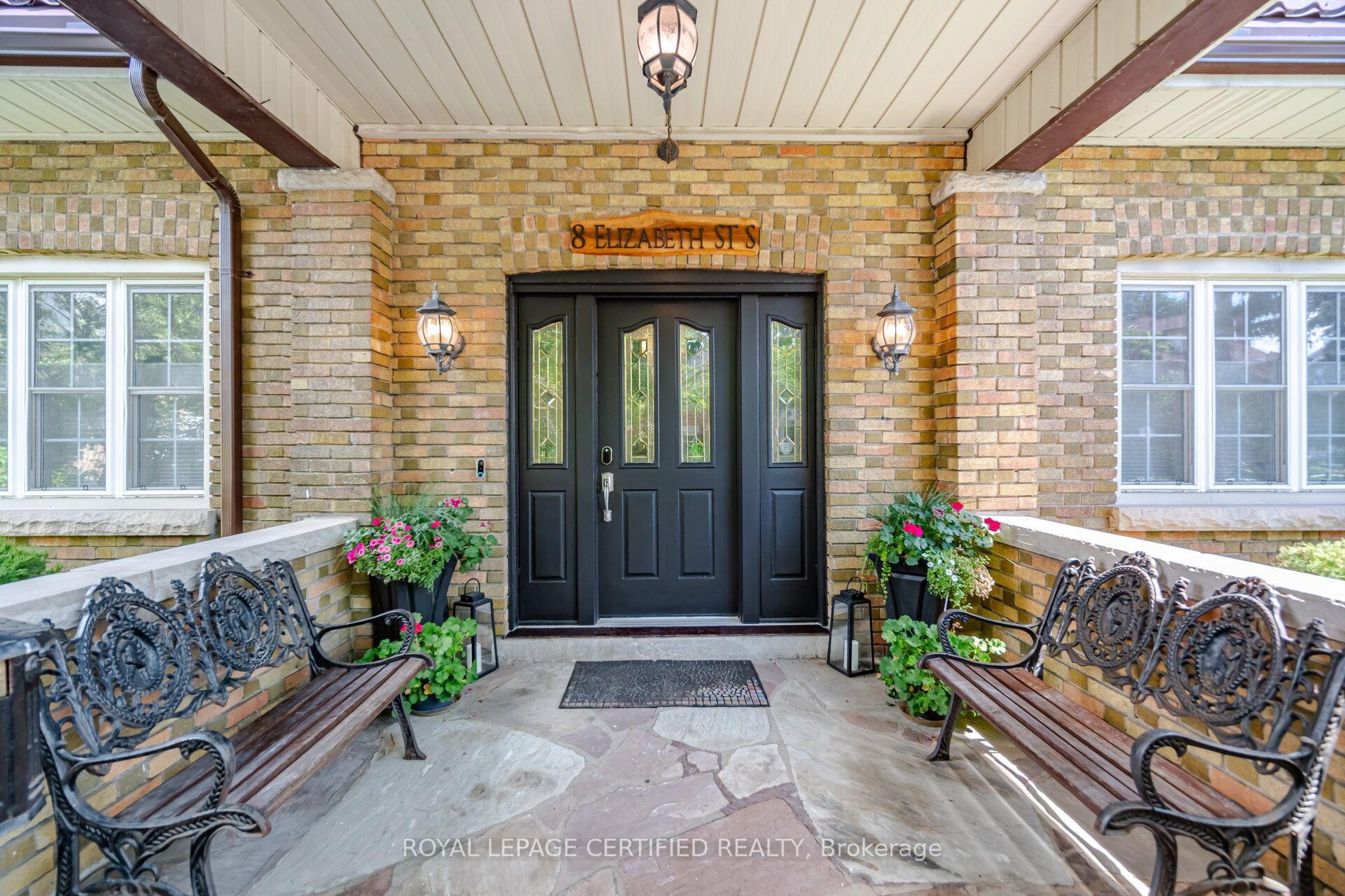 8 Elizabeth Street S, Brampton, ON L6Y 1P8 photo 5