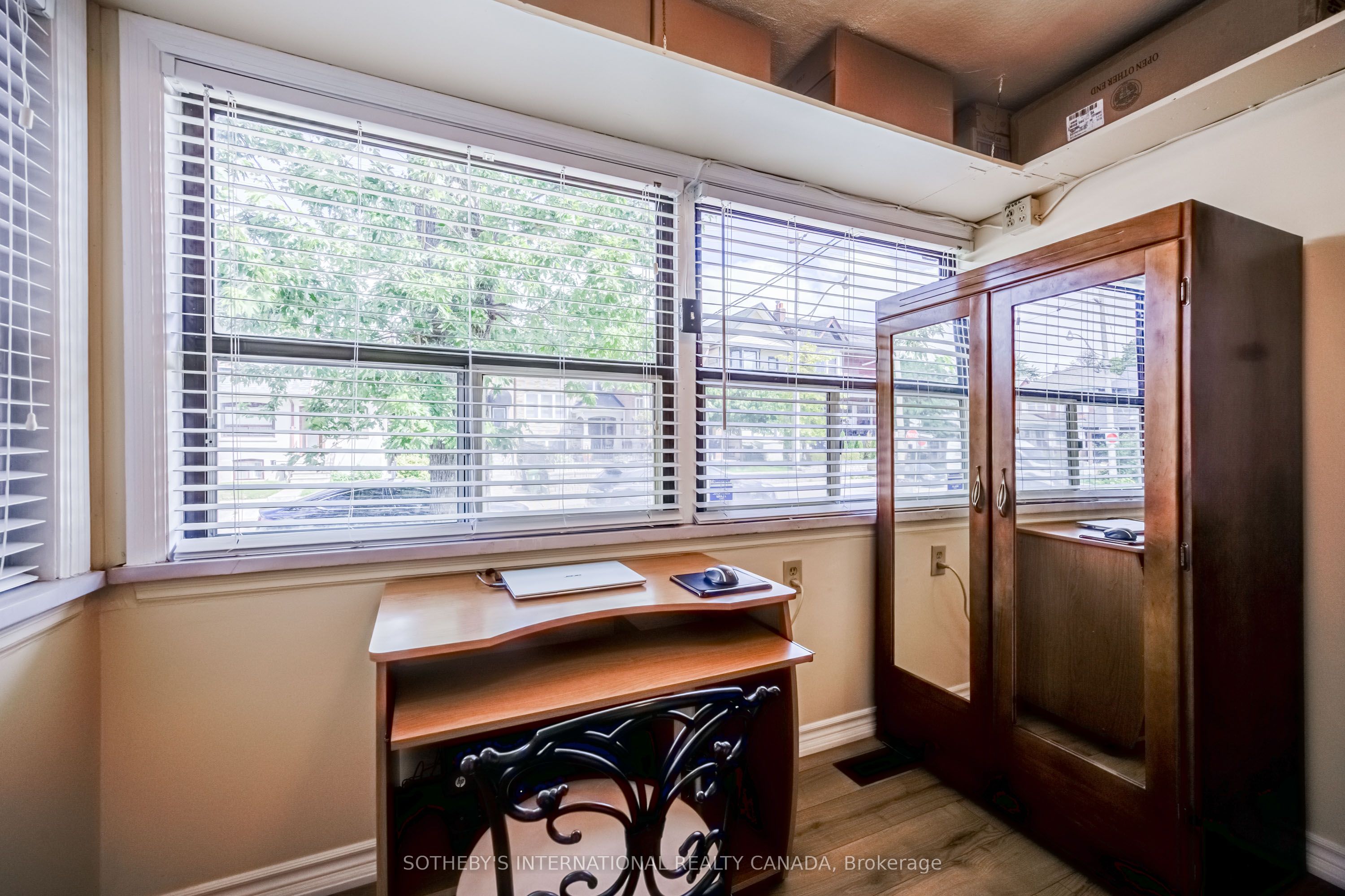 157 Ascot Avenue, Toronto, ON M6E 1G5 photo 5