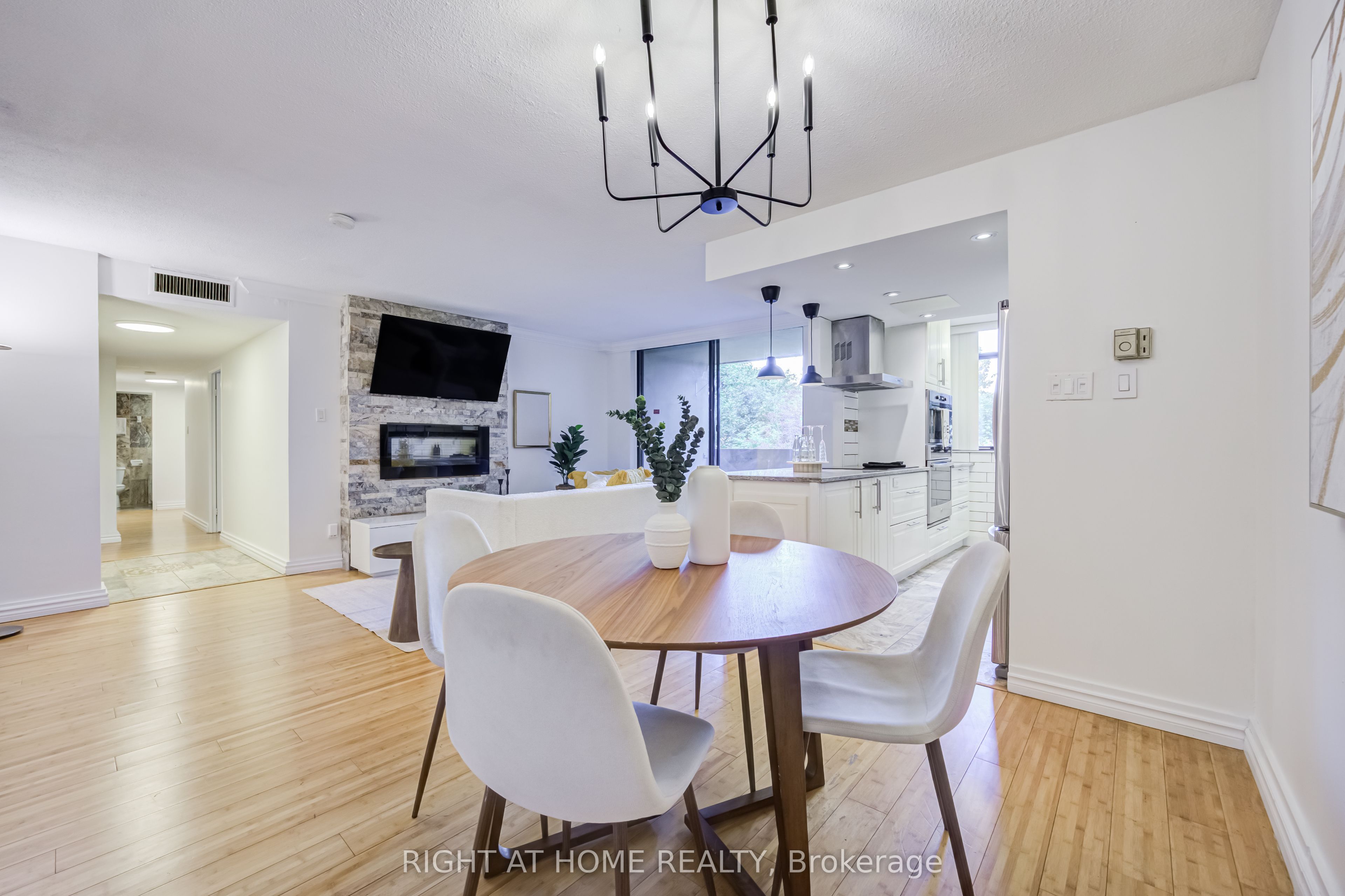 2645 Jane Street 426, Toronto, ON M3L 2J3 photo 5