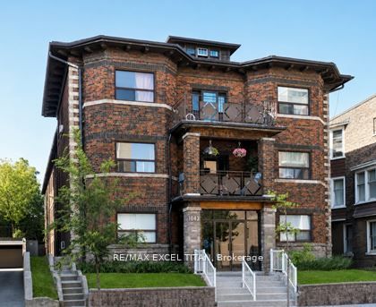 1643 Bloor Street W 208, Toronto, ON M6P 1A6