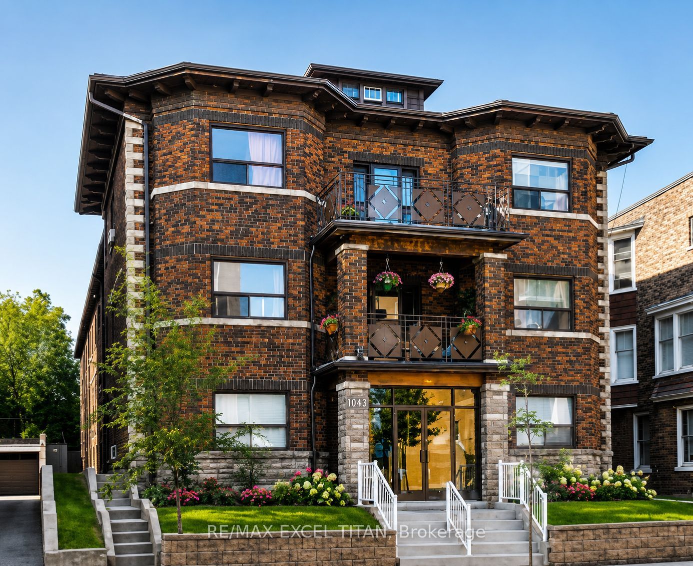 1643 Bloor Street W 208, Toronto, ON M6P 1A6 photo 3