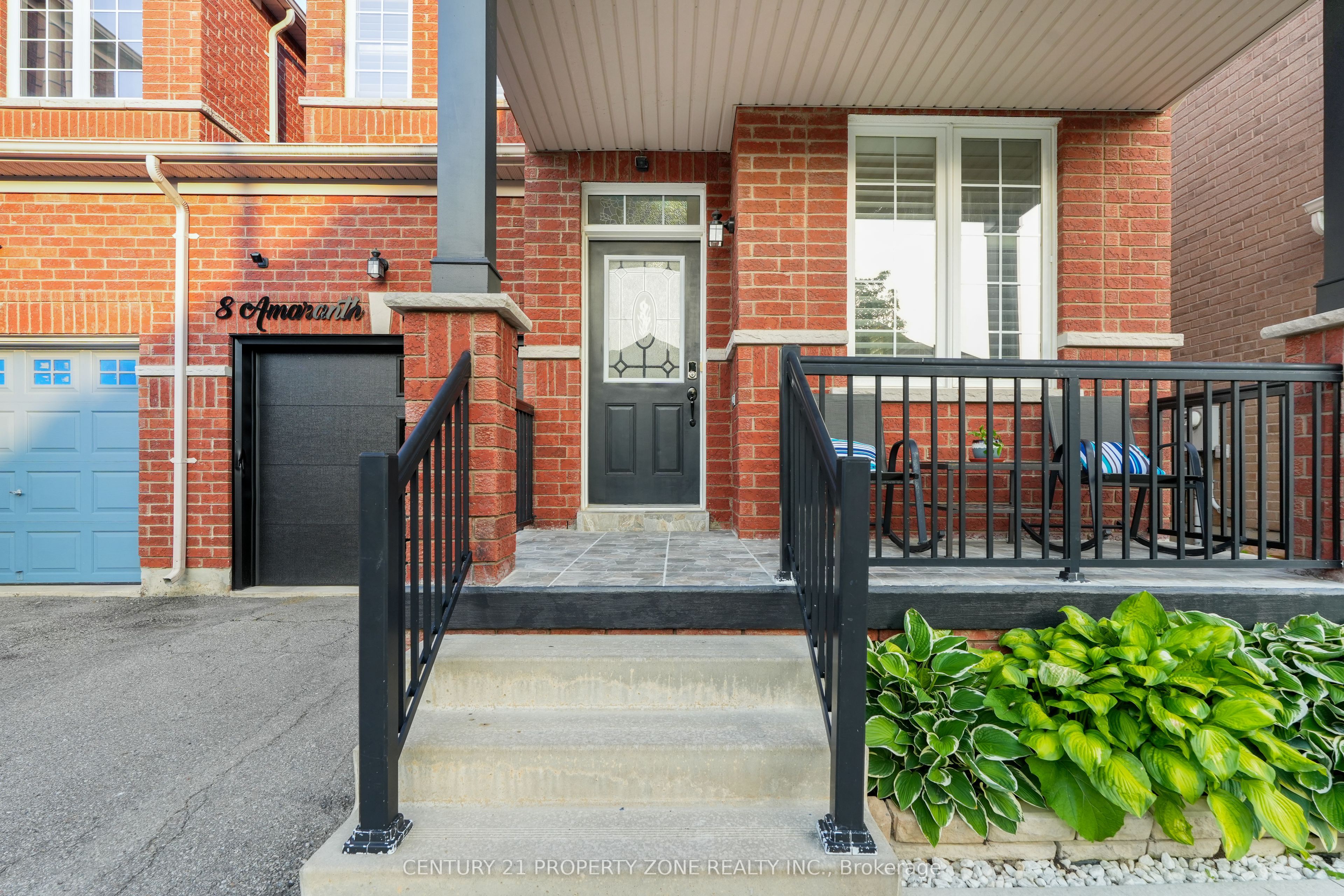 8 Amaranth Crescent, Brampton, ON L7A 0L7 photo 3