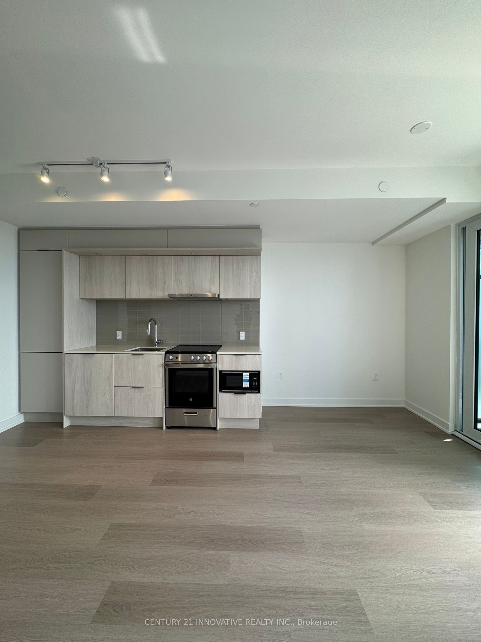 448 Burnhamthorpe Road 4009, Mississauga, ON L5B 0R4 photo 5