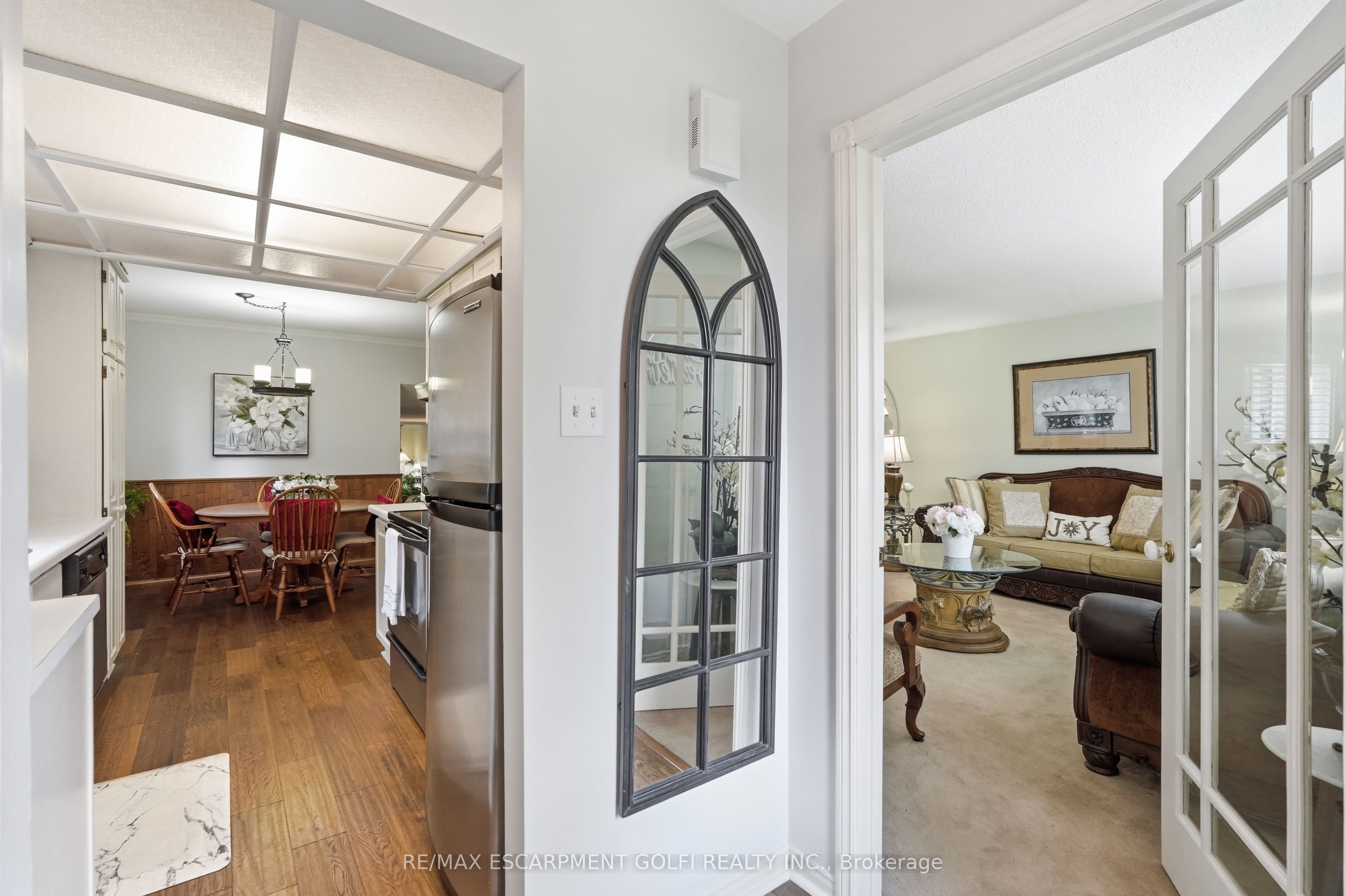 283 W Parkway Drive, Milton, ON L9T 1A7 photo 5