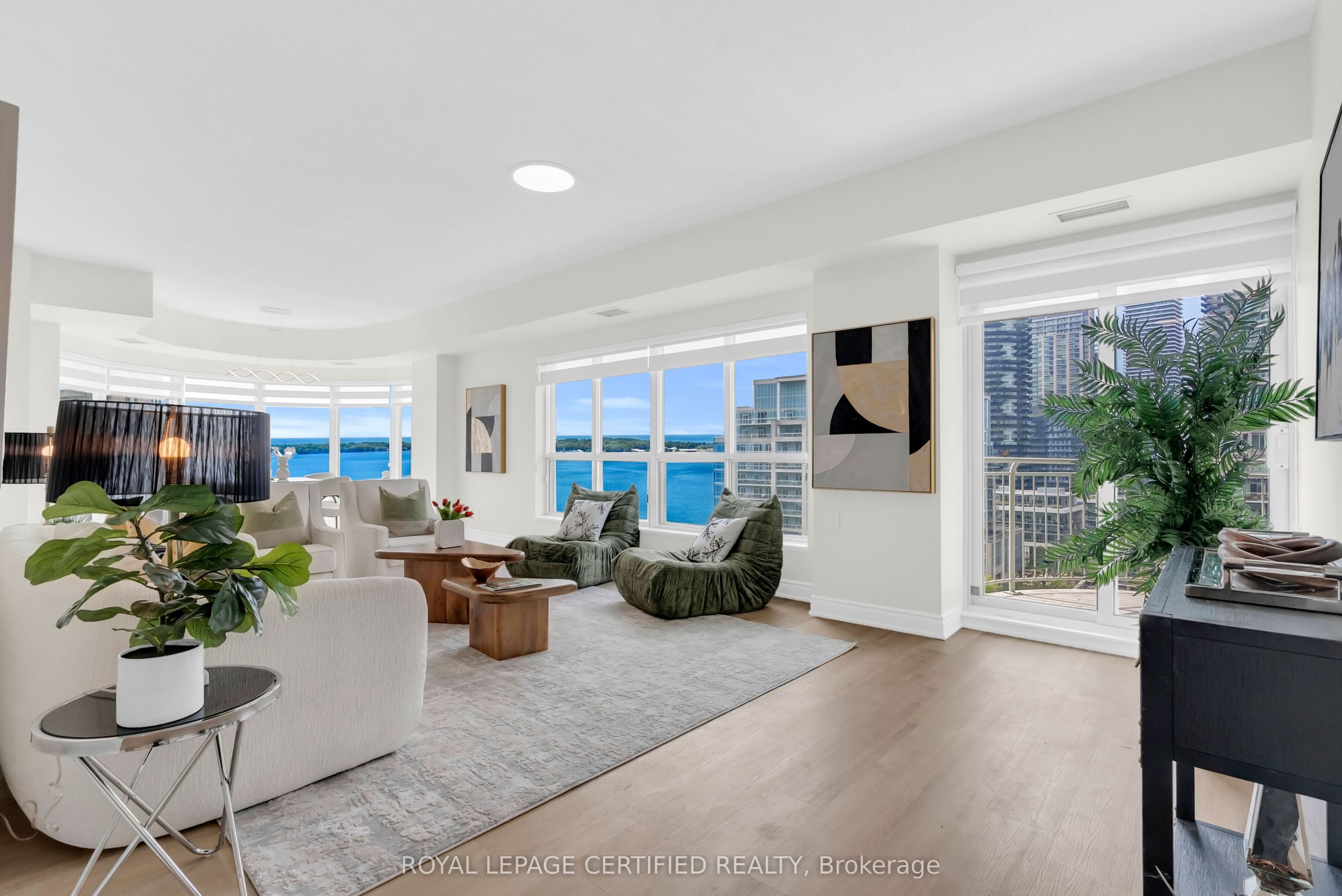 2111 Lake Shore Boulevard W 1603, Toronto, ON M8V 4B2 photo 3