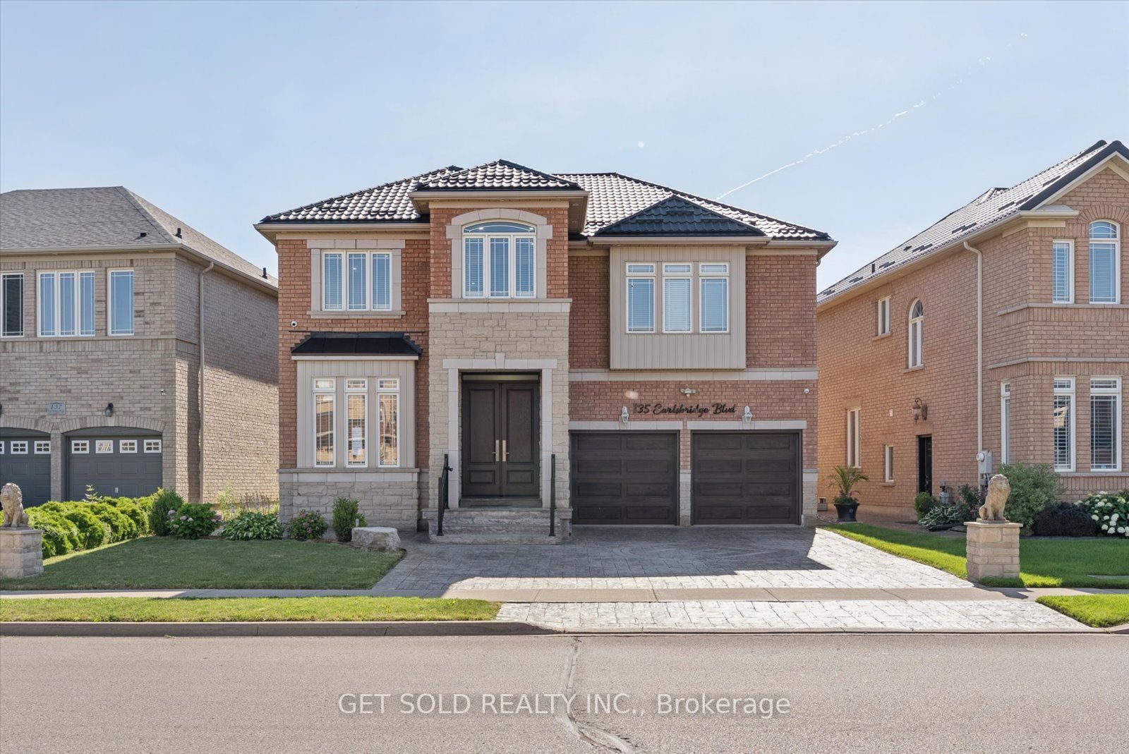 135 Earlsbridge Boulevard, Brampton, ON L7A 3T7