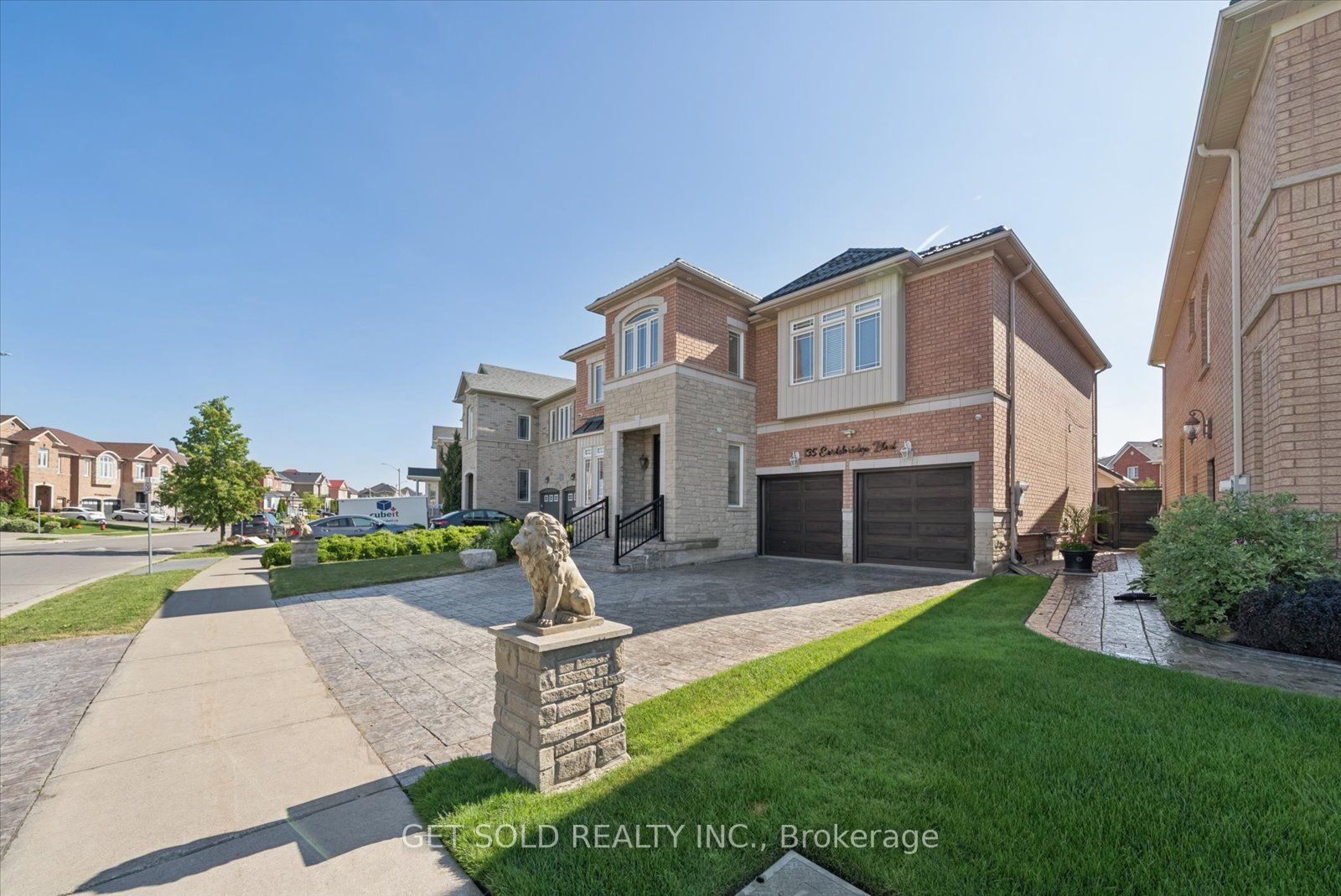 135 Earlsbridge Boulevard, Brampton, ON L7A 3T7 photo 5