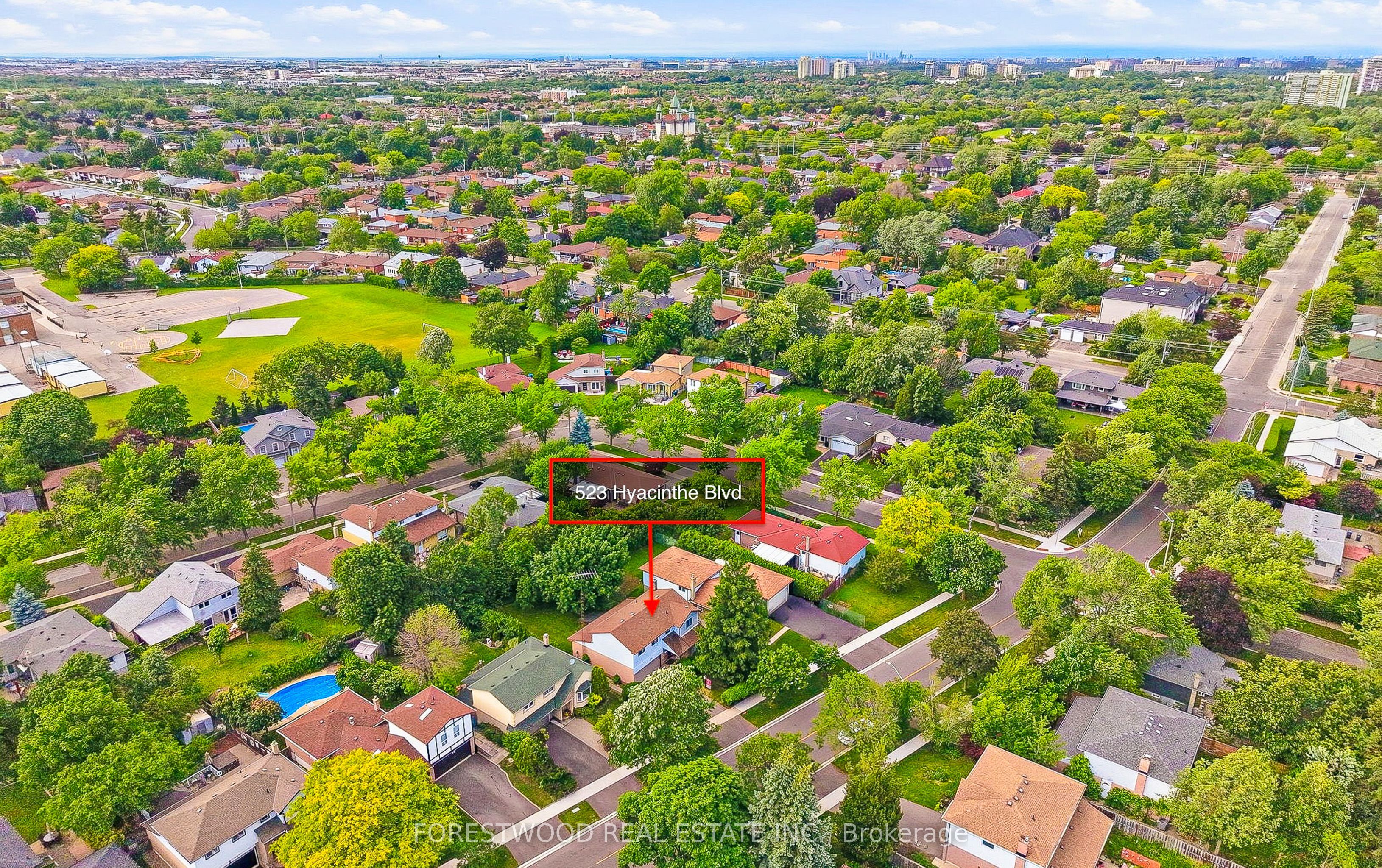 523 Hyacinthe Boulevard, Mississauga, ON L5A 3L2 photo 3