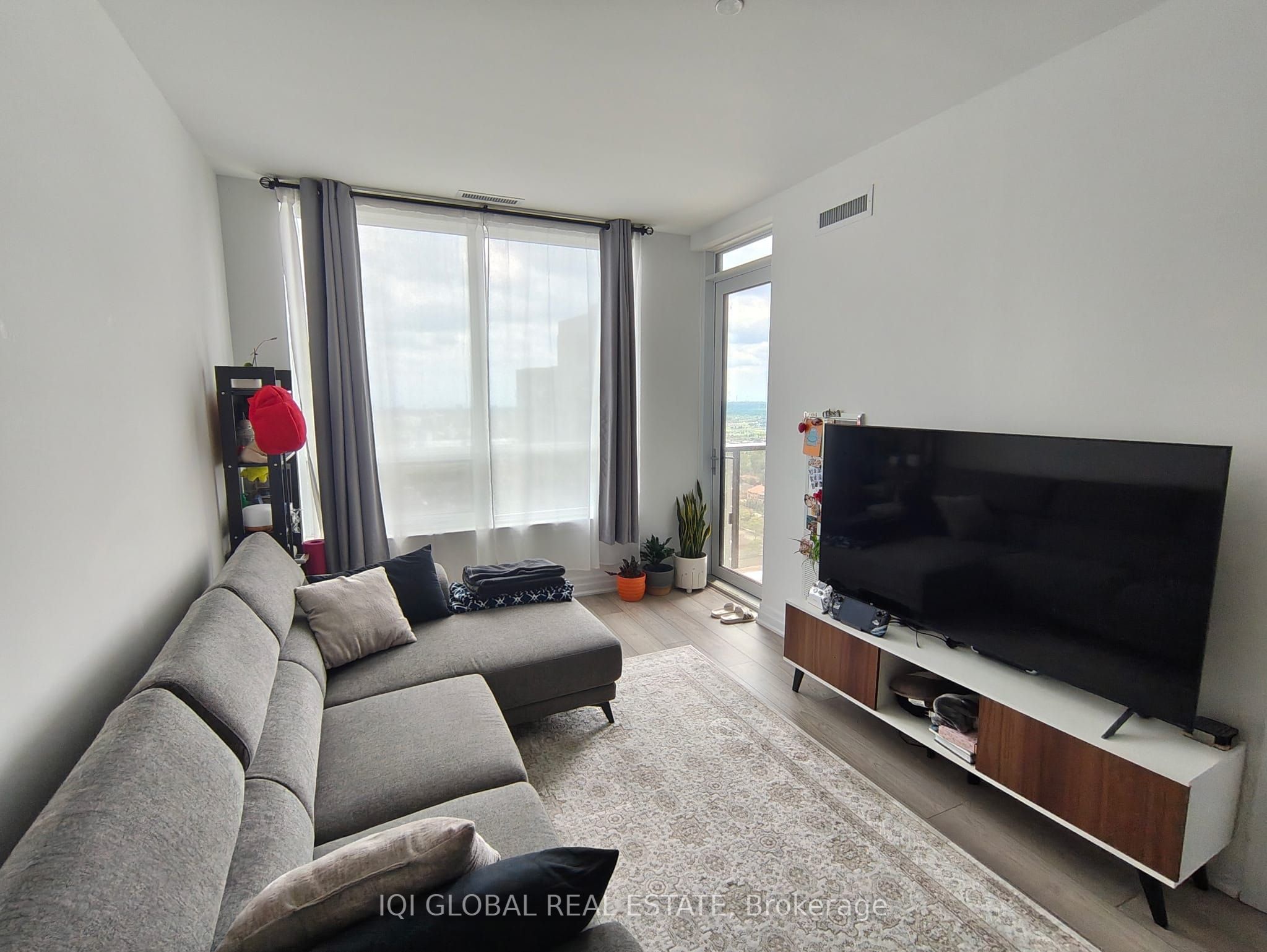 36 Elm Drive 3107, Mississauga, ON L5B 0N3